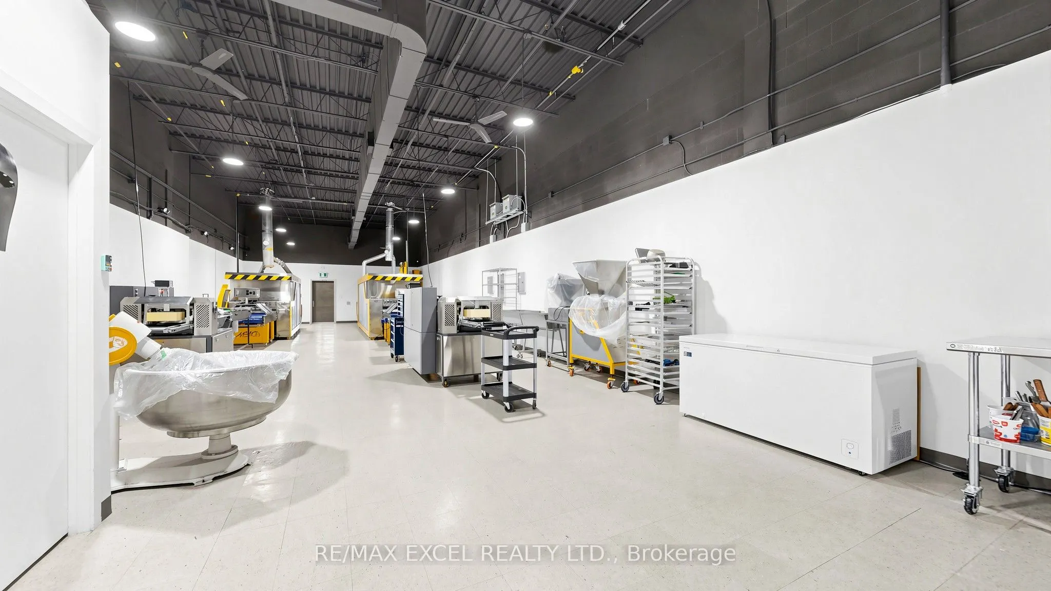 2050 Steeles Avenue W #4