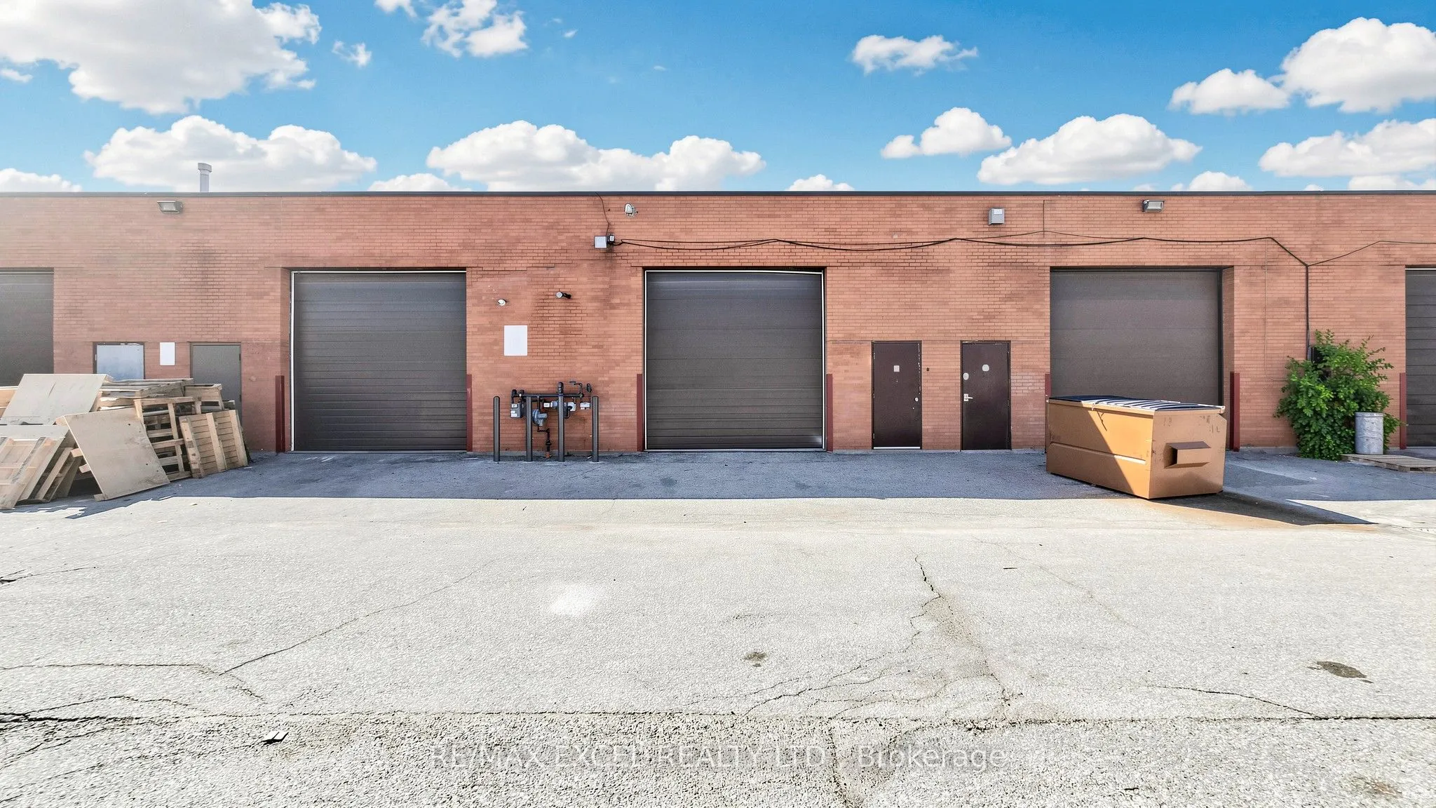 2050 Steeles Avenue W #4