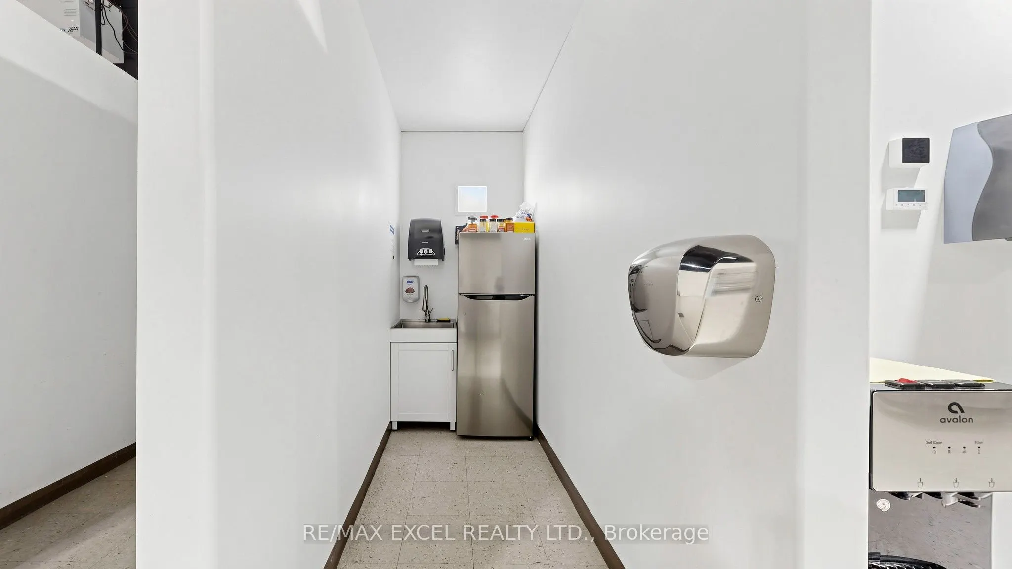 2050 Steeles Avenue W #4