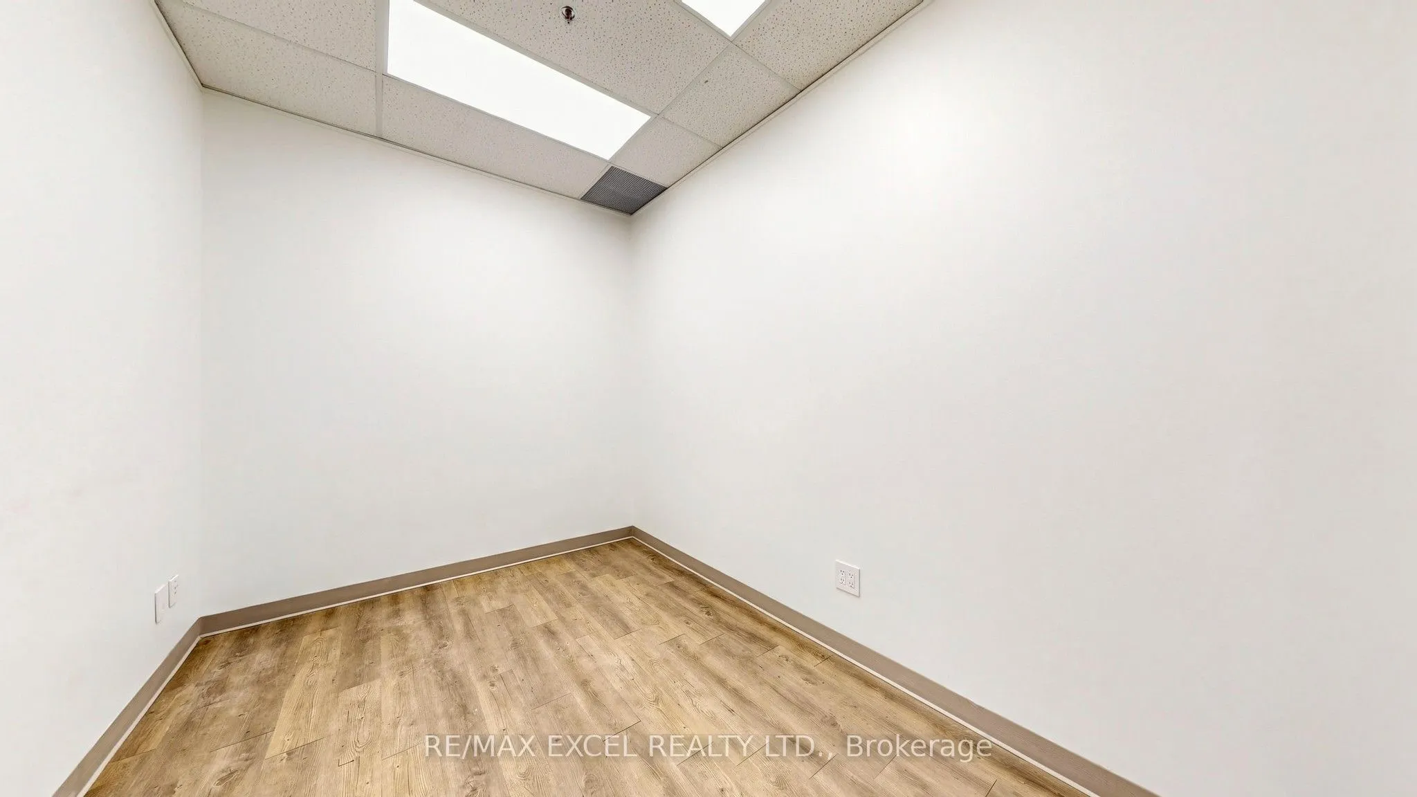 2050 Steeles Avenue W #4