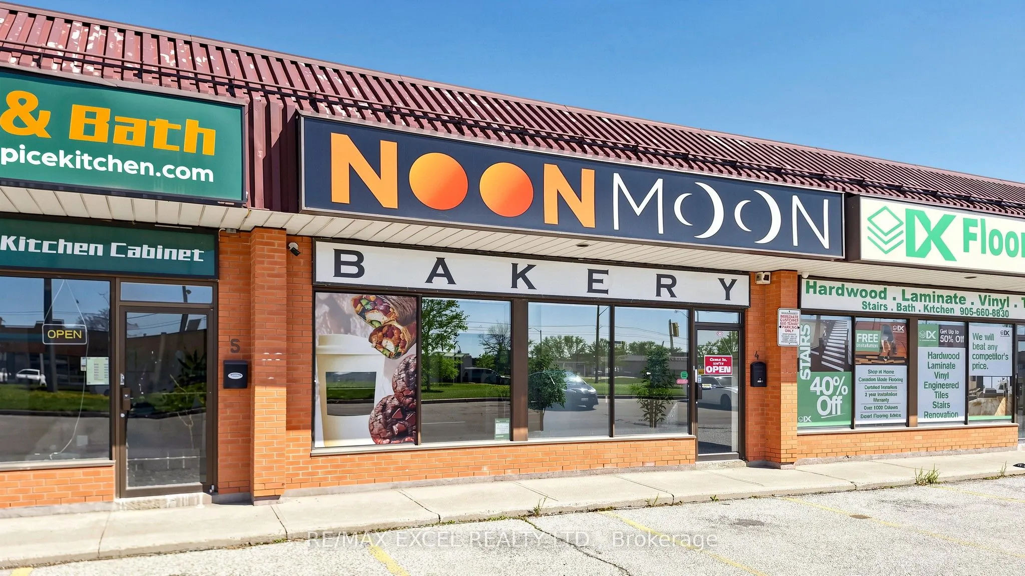 2050 Steeles Avenue W #4