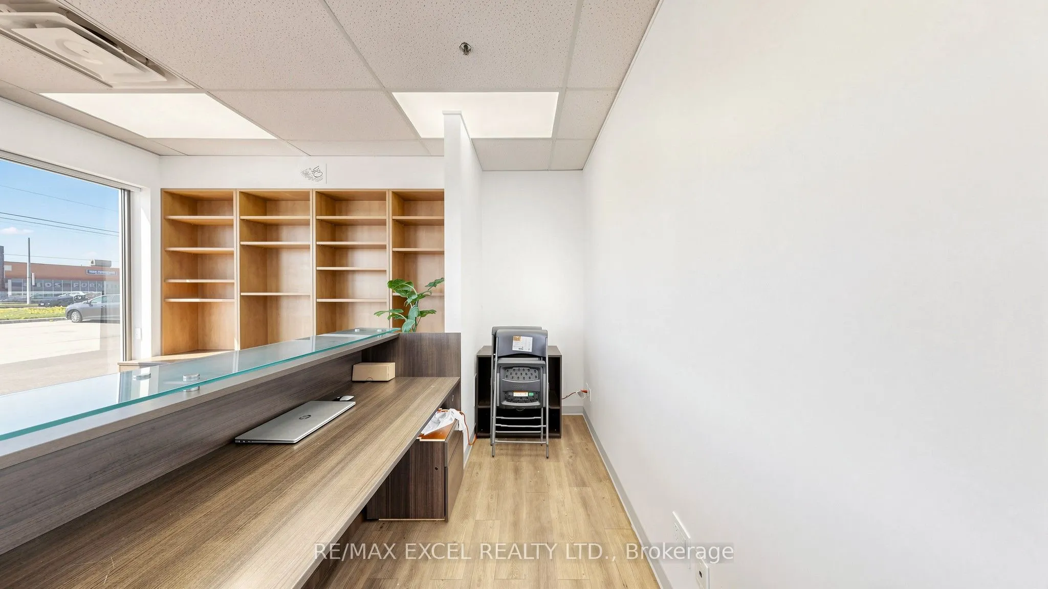 2050 Steeles Avenue W #4