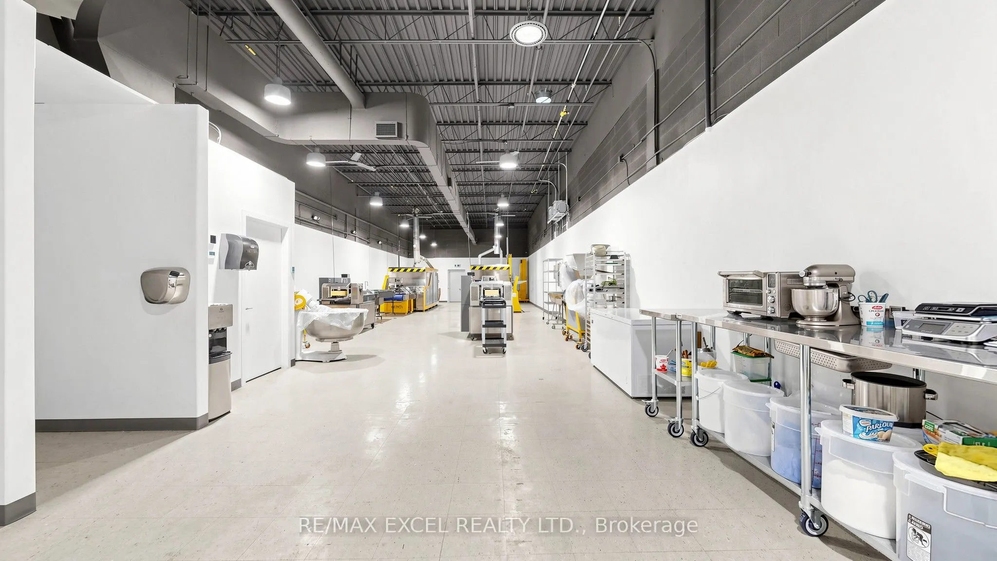 2050 Steeles Avenue W #4