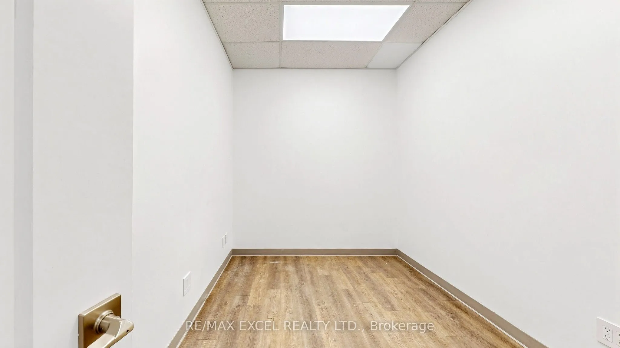 2050 Steeles Avenue W #4