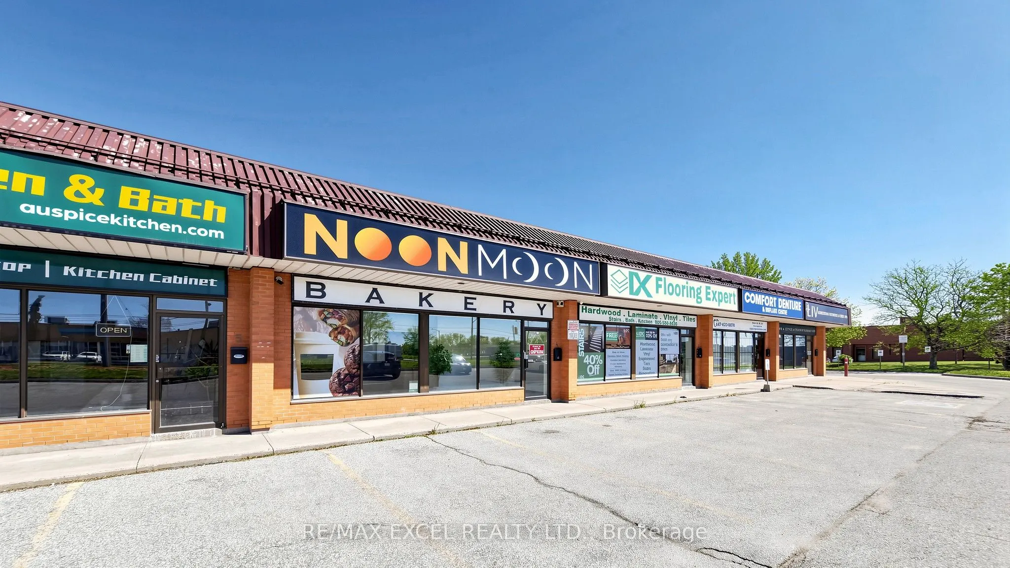 2050 Steeles Avenue W #4
