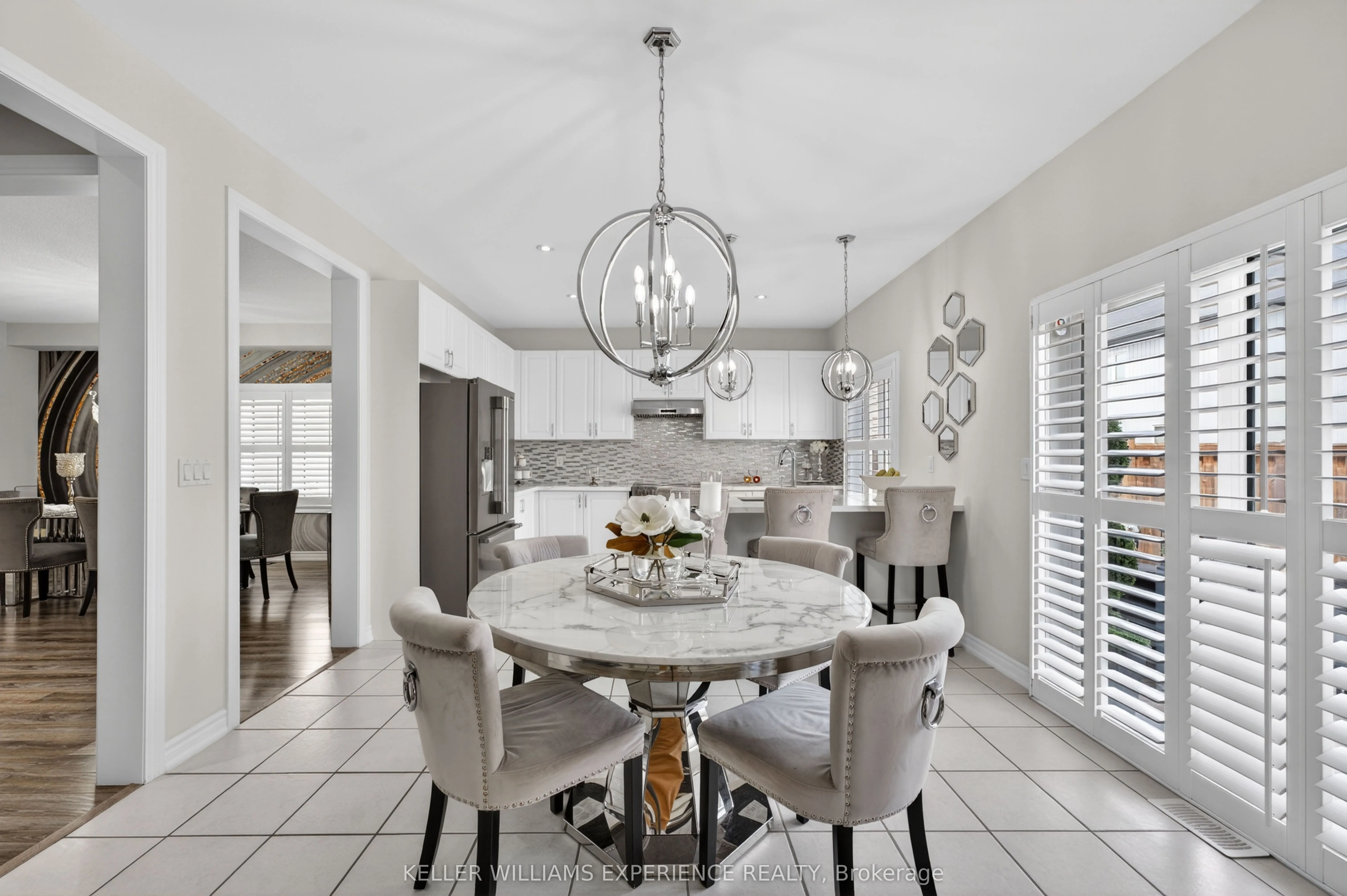 105 DECAROLIS Crescent