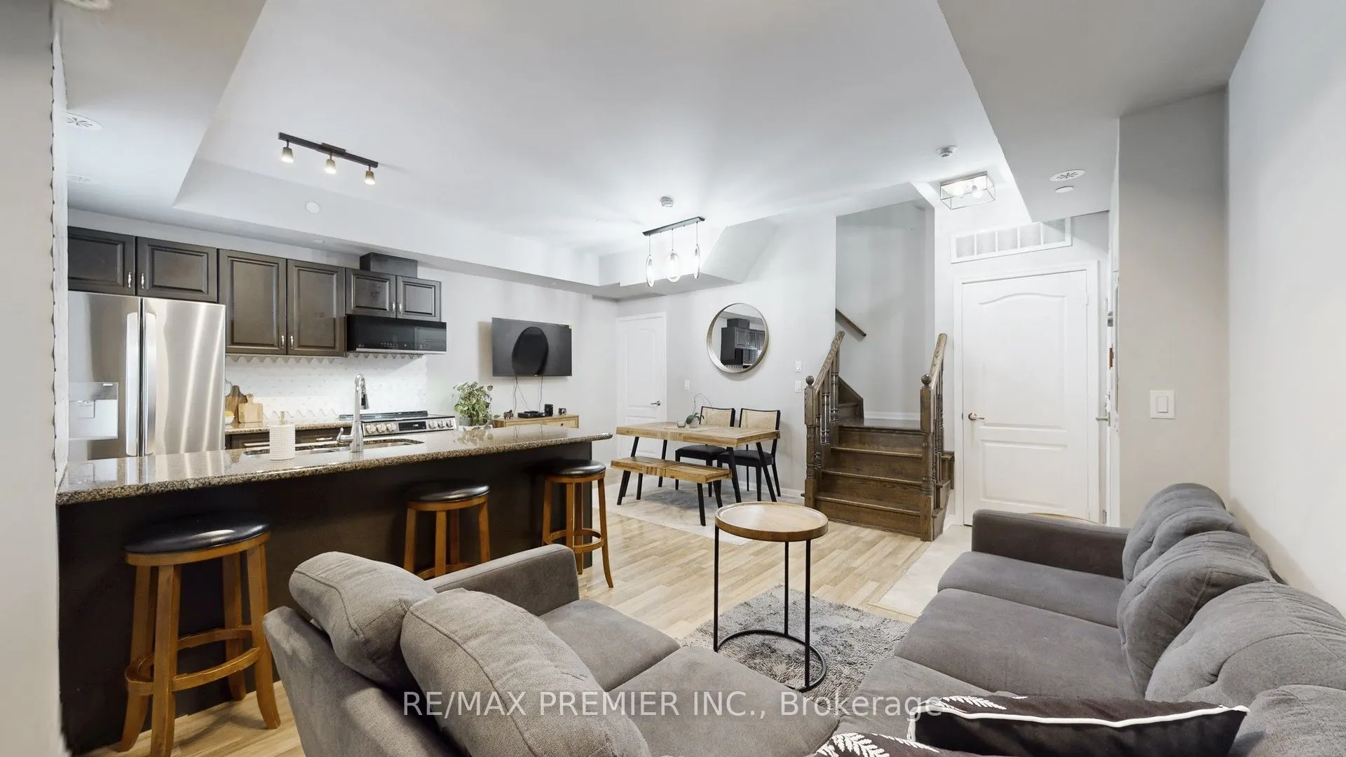 9589 Keele Street #106