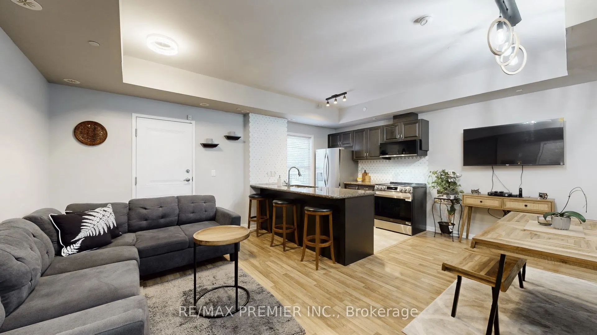 9589 Keele Street #106