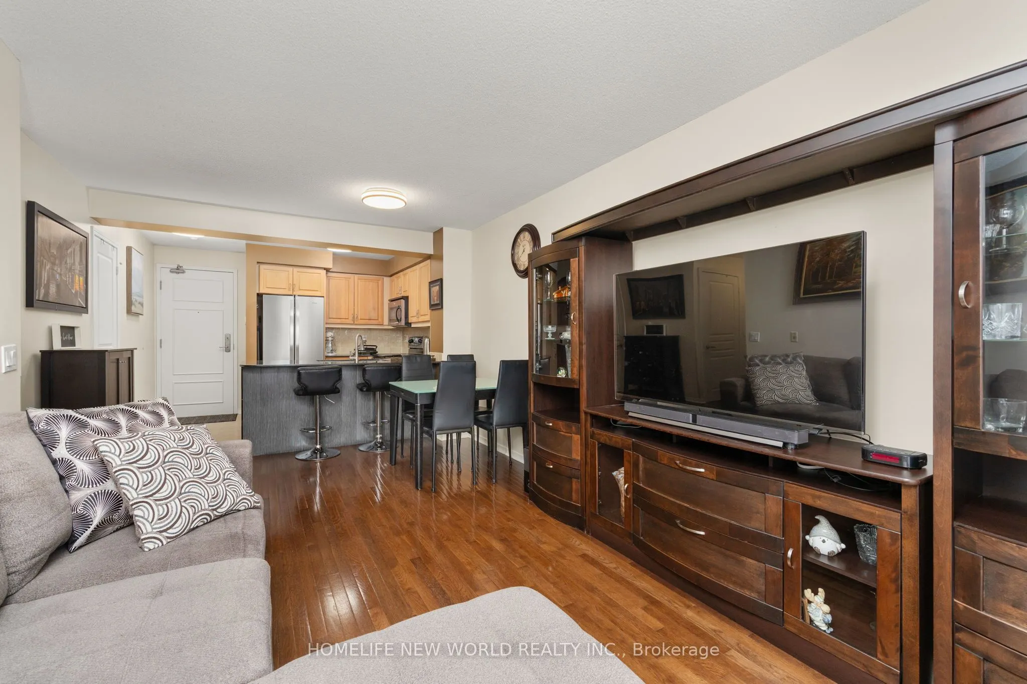 330 Red Maple Road #1103