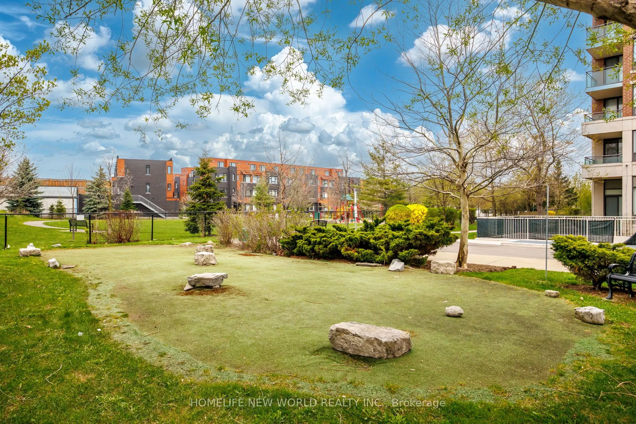 330 Red Maple Road #1103