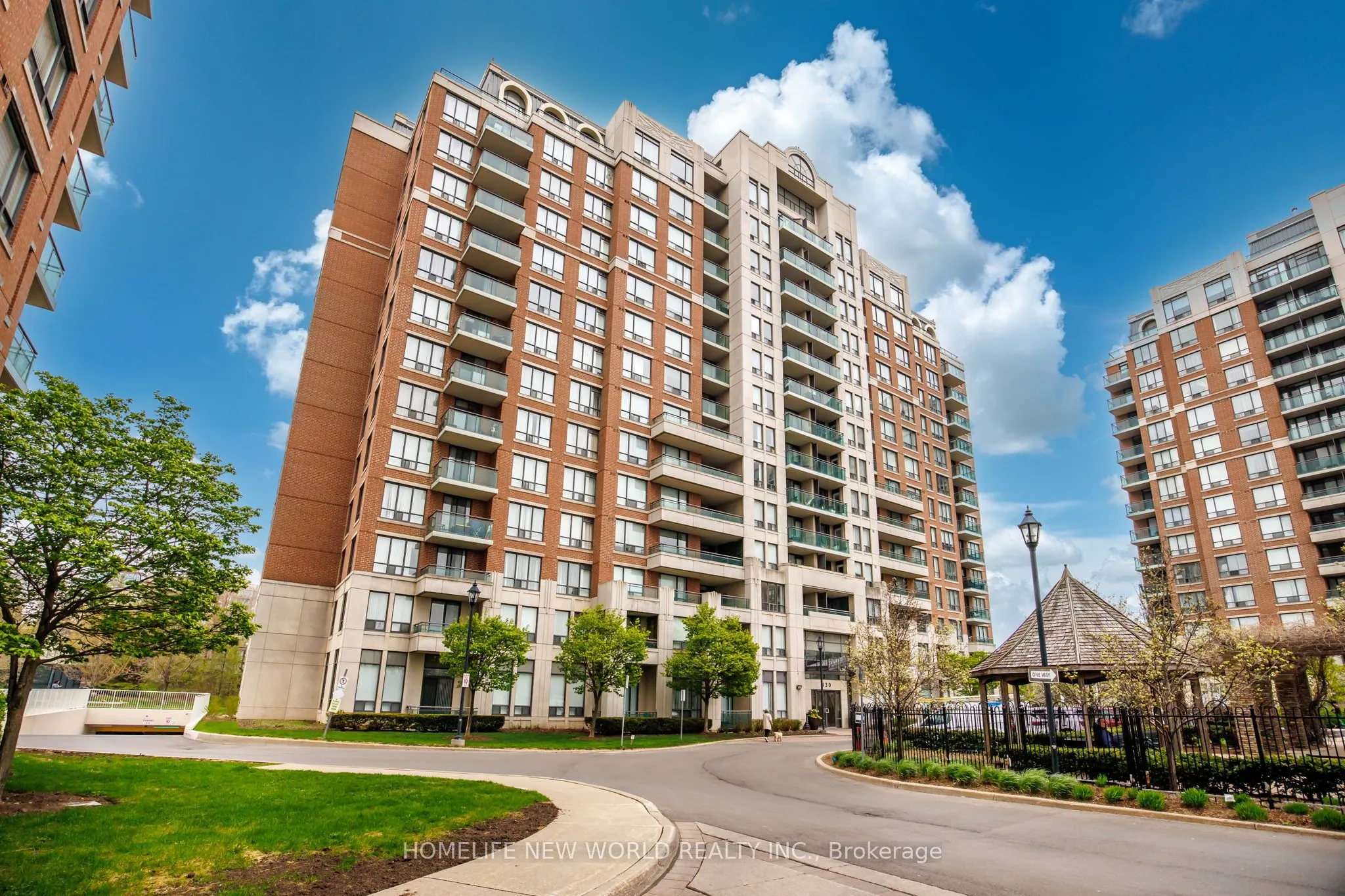 330 Red Maple Road #1103