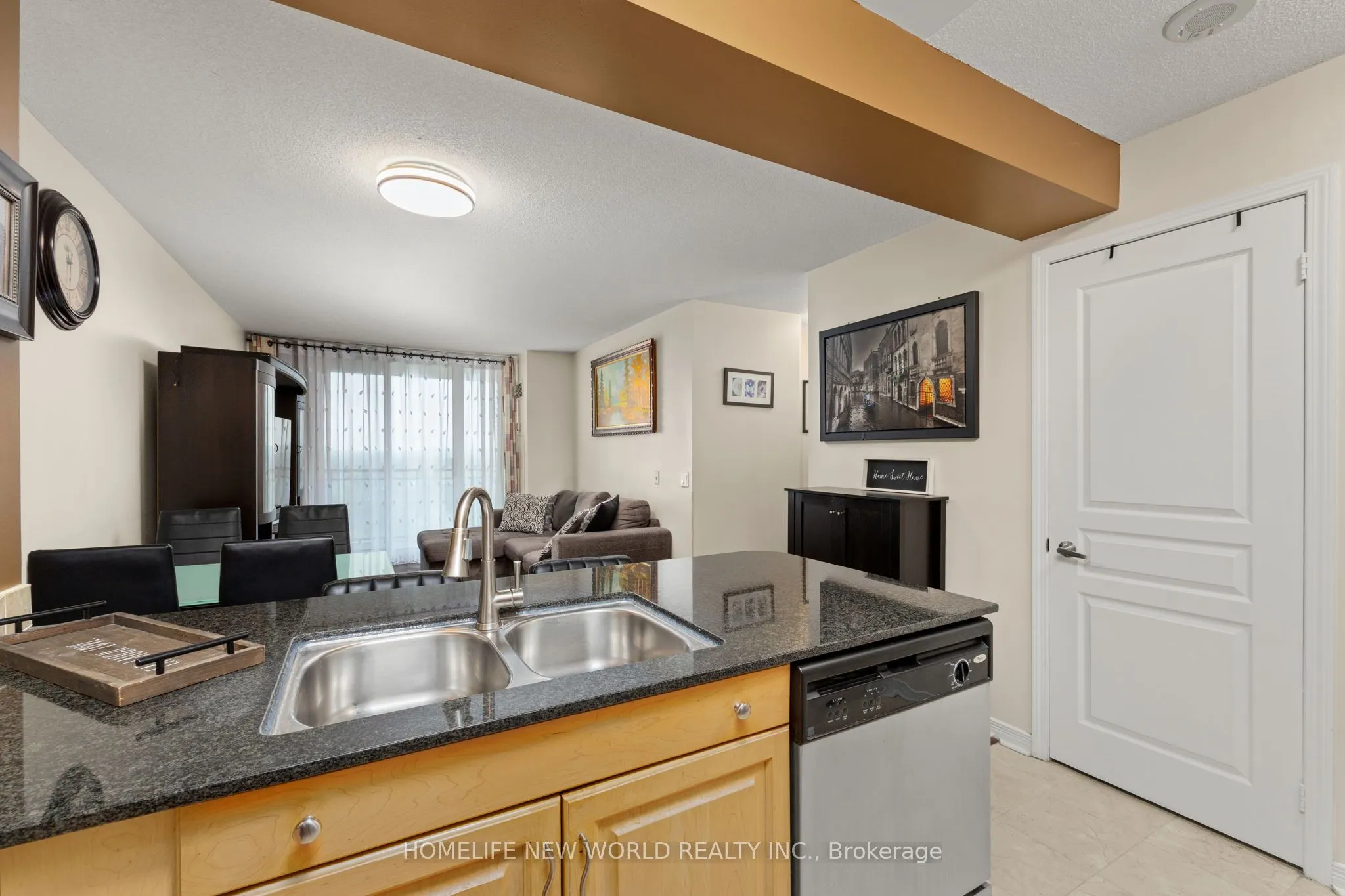 330 Red Maple Road #1103