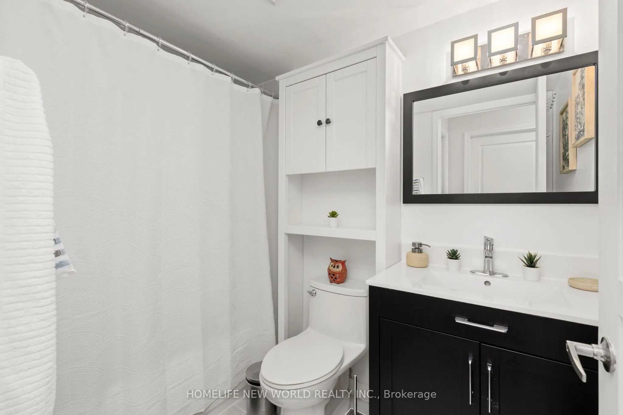 330 Red Maple Road #1103