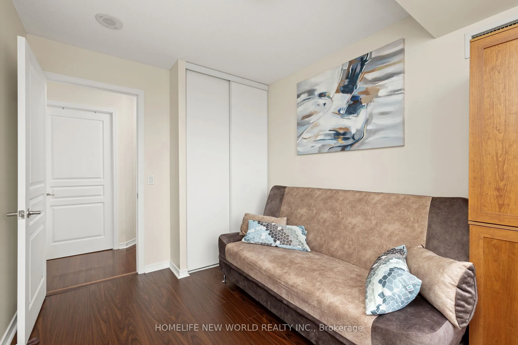 330 Red Maple Road #1103