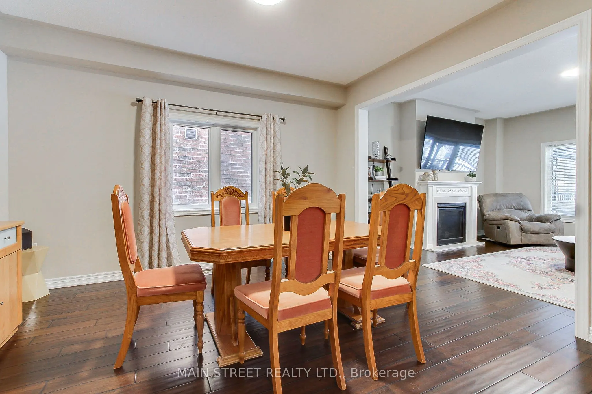 42 Prosser Crescent
