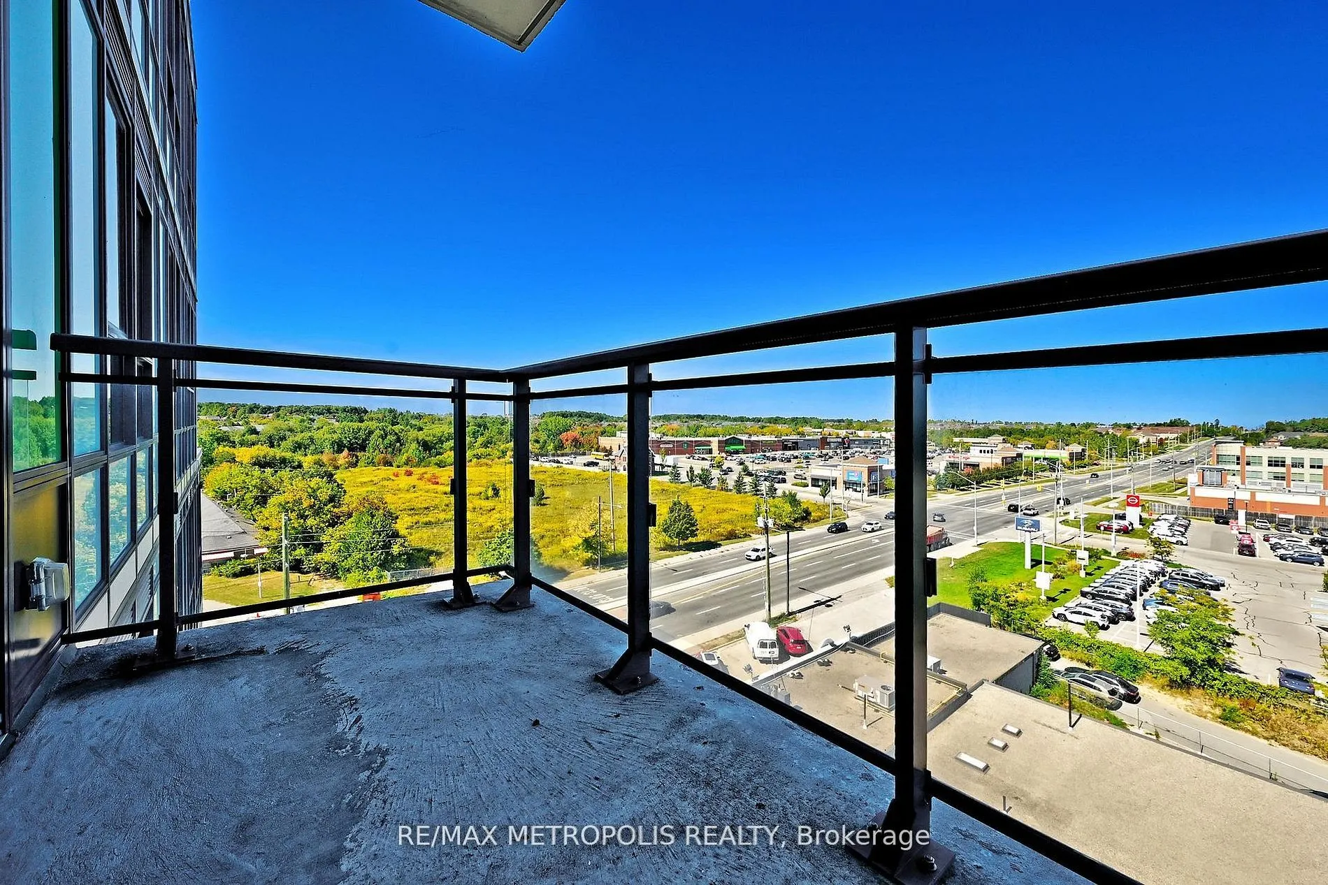 11611 Yonge Street #809