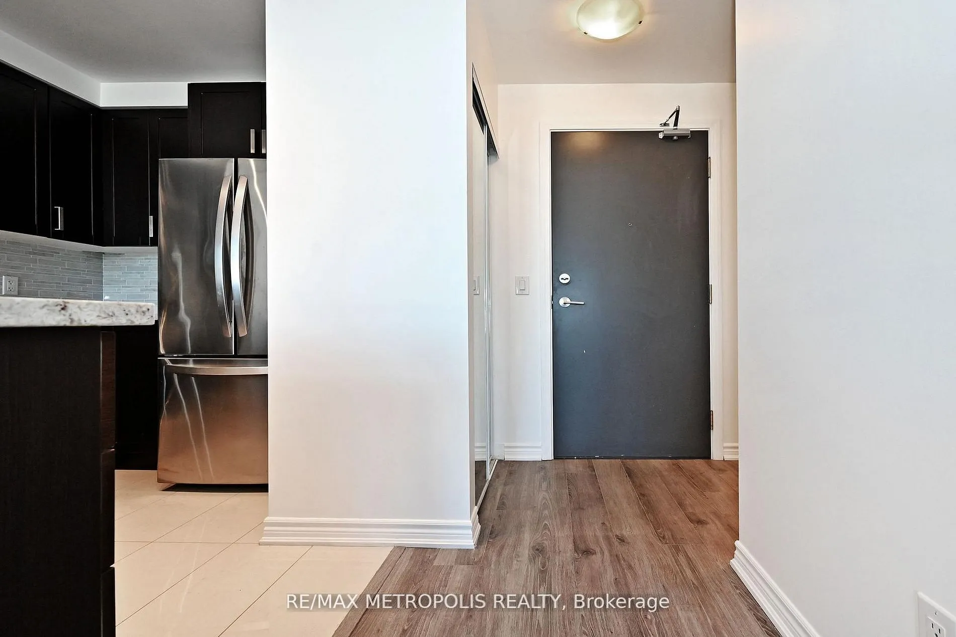 11611 Yonge Street #809