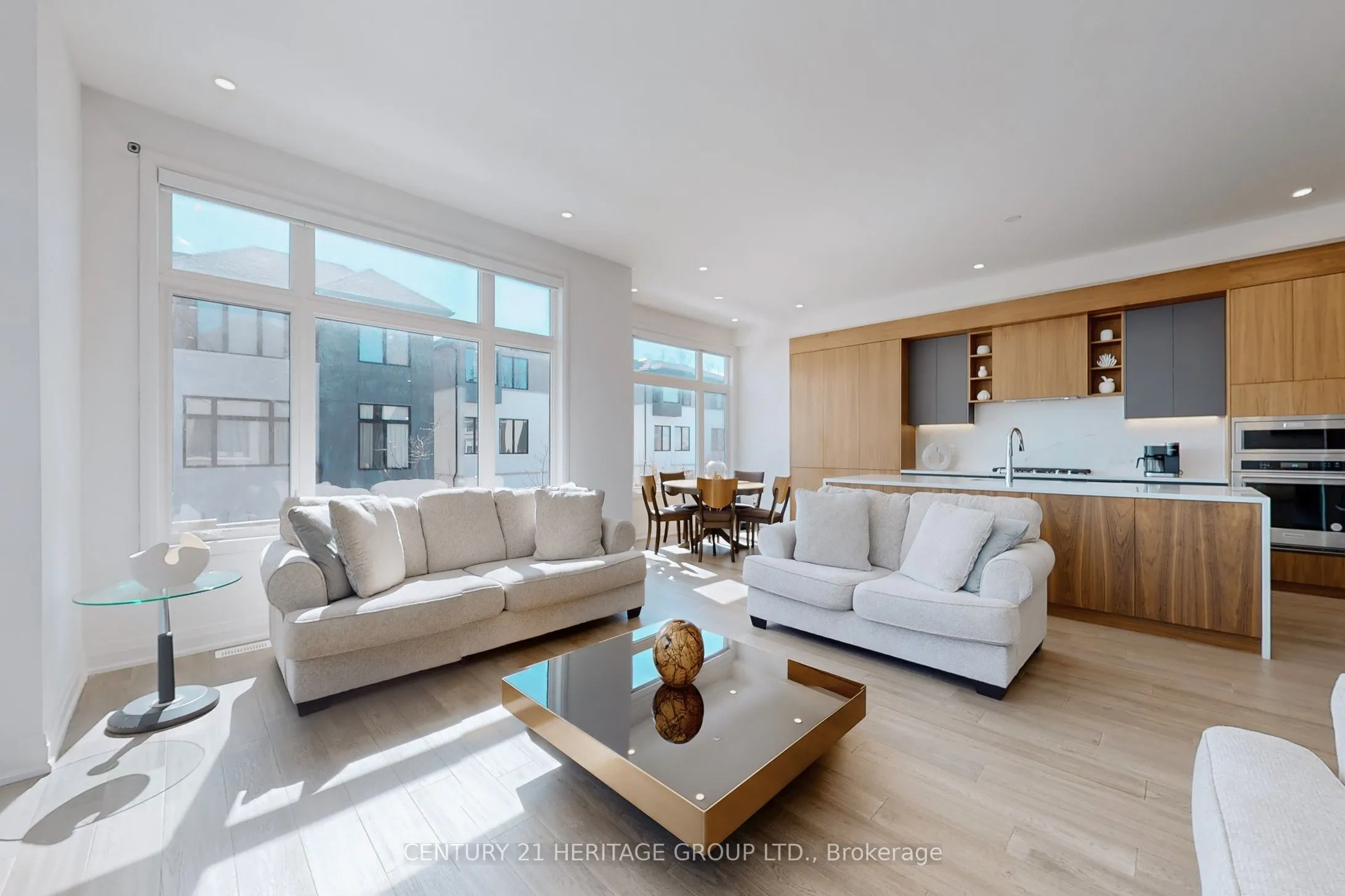 251 Oxford Street