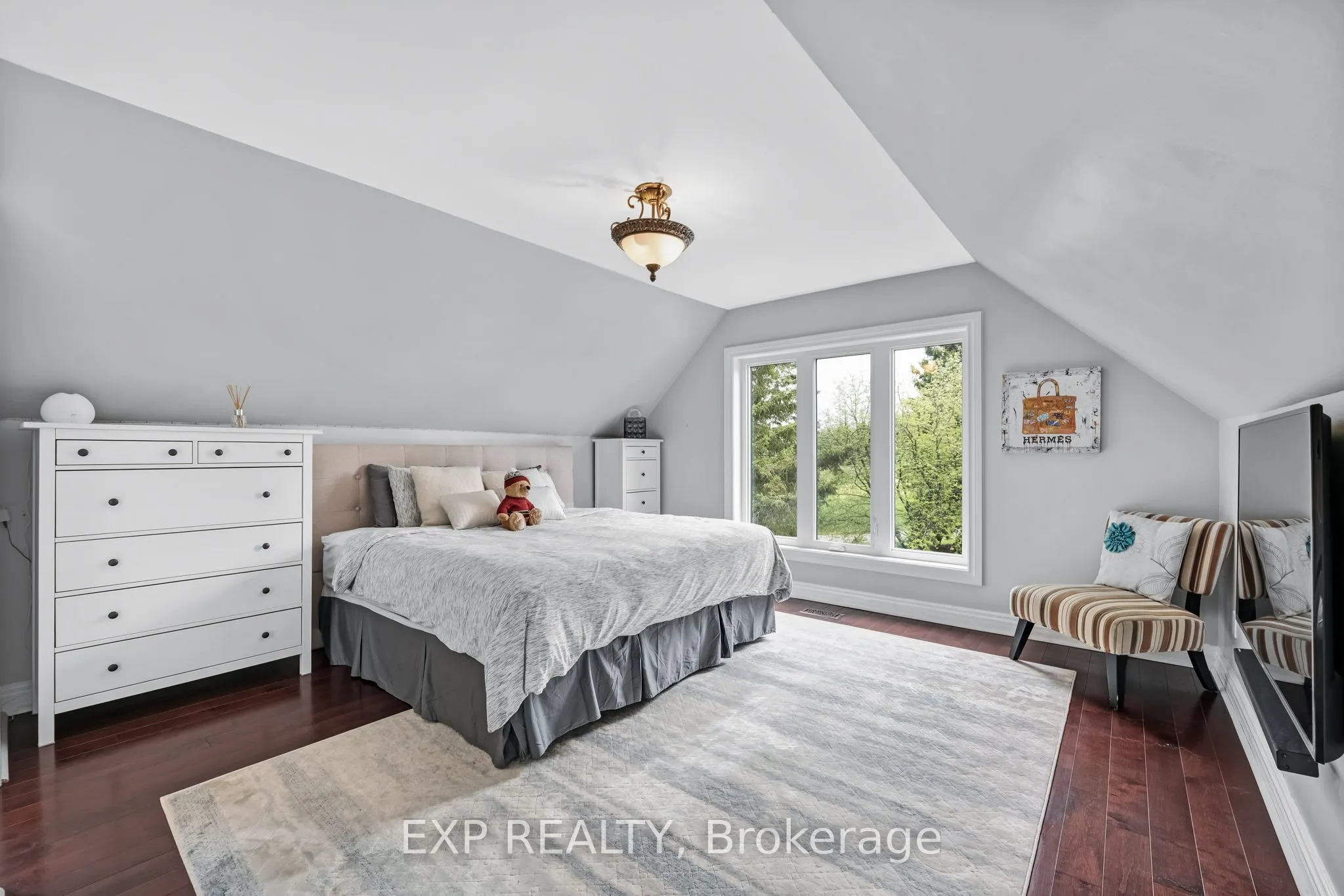 15 Jarvis Avenue