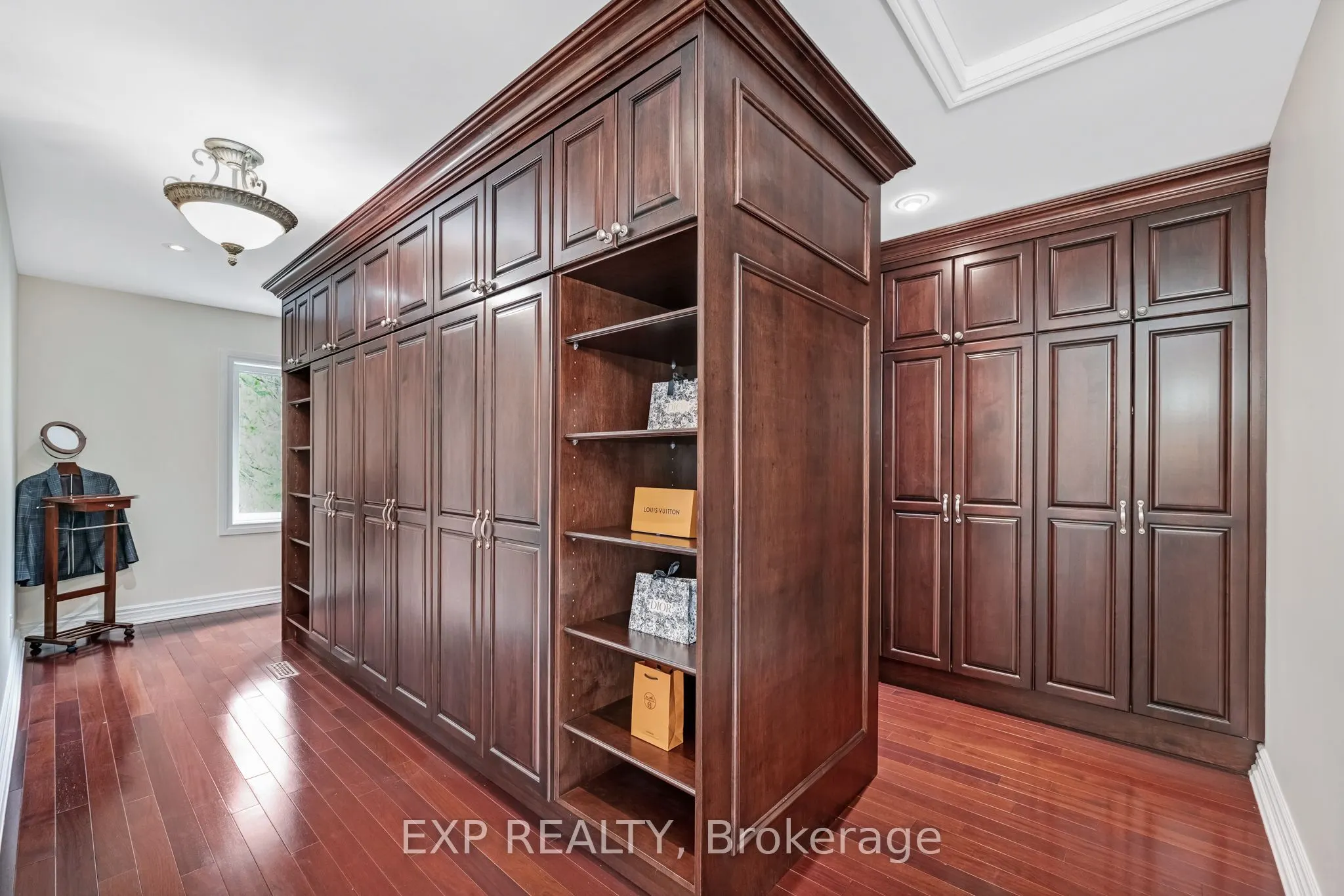 15 Jarvis Avenue