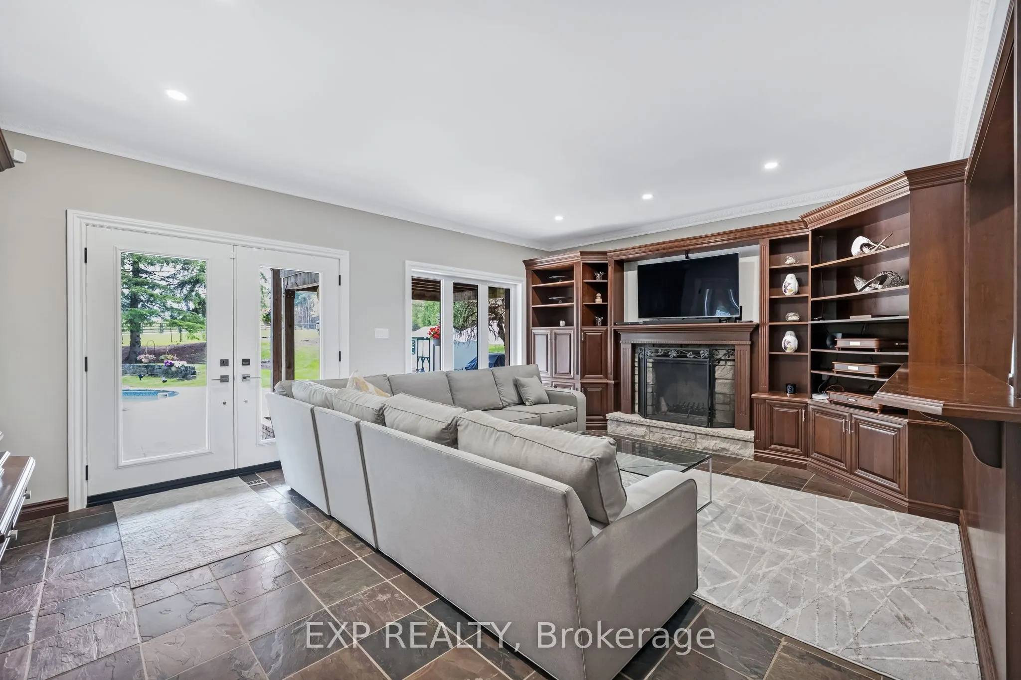 15 Jarvis Avenue
