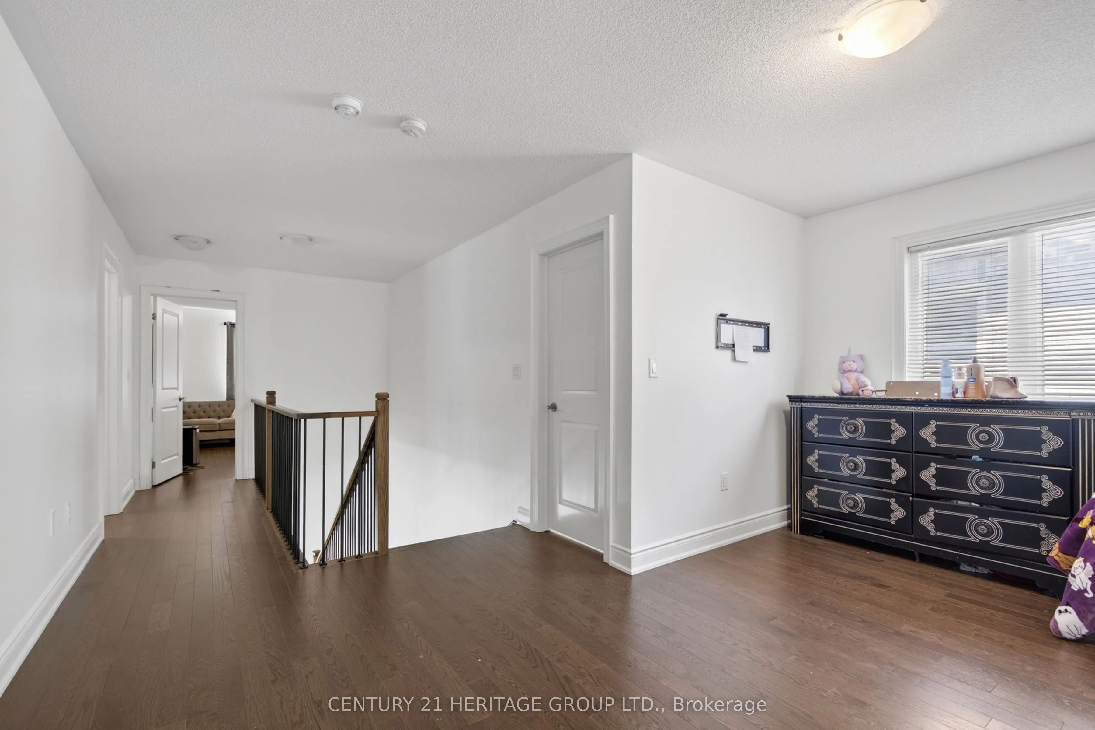 77 Montrose Boulevard