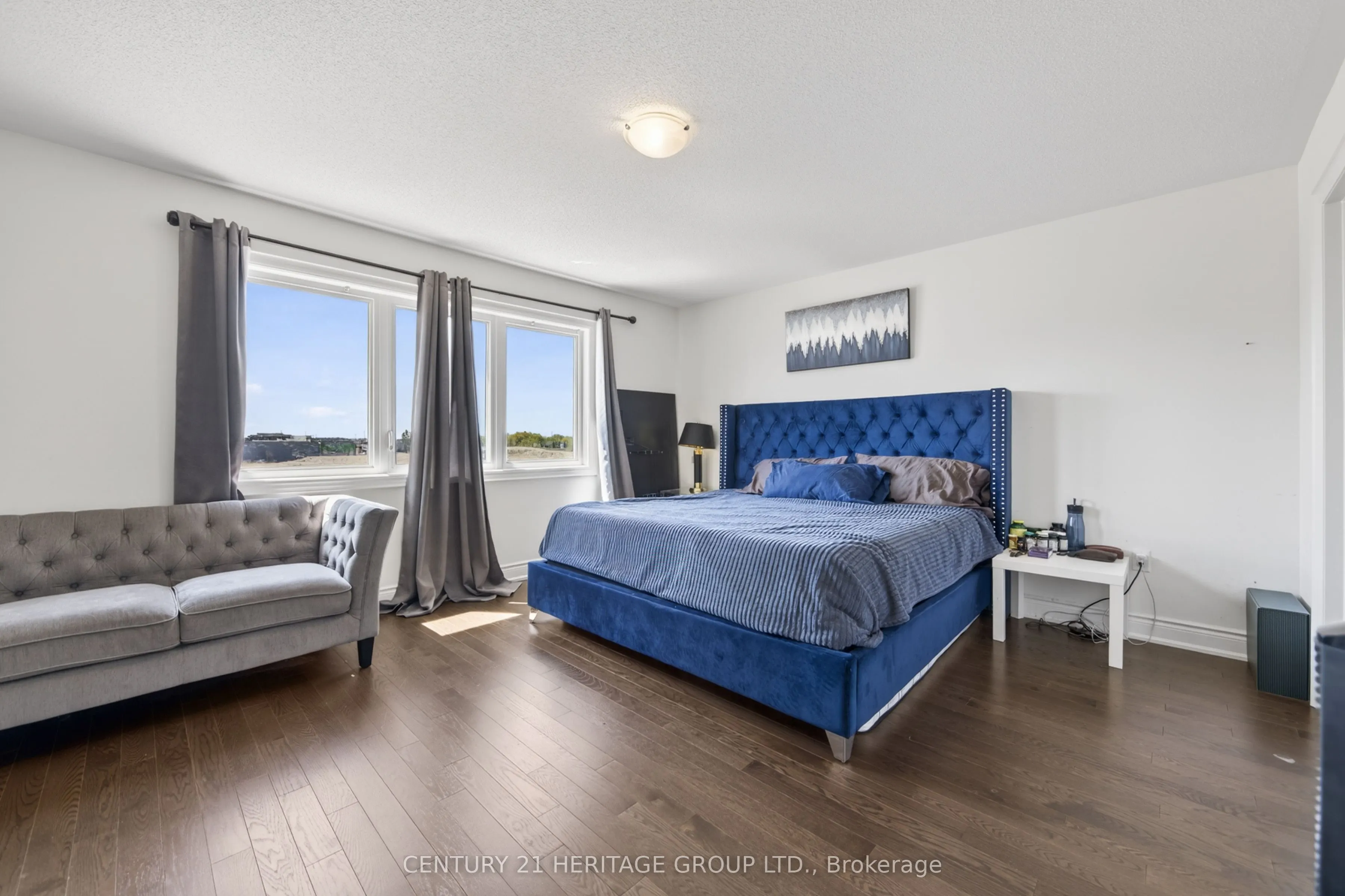 77 Montrose Boulevard