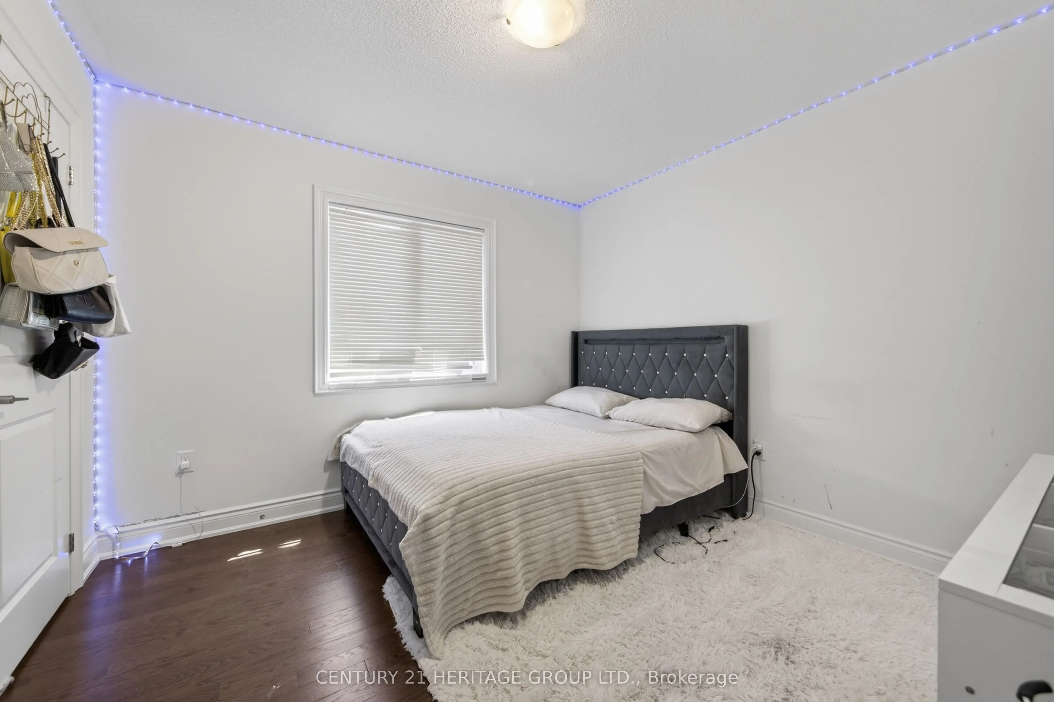 77 Montrose Boulevard