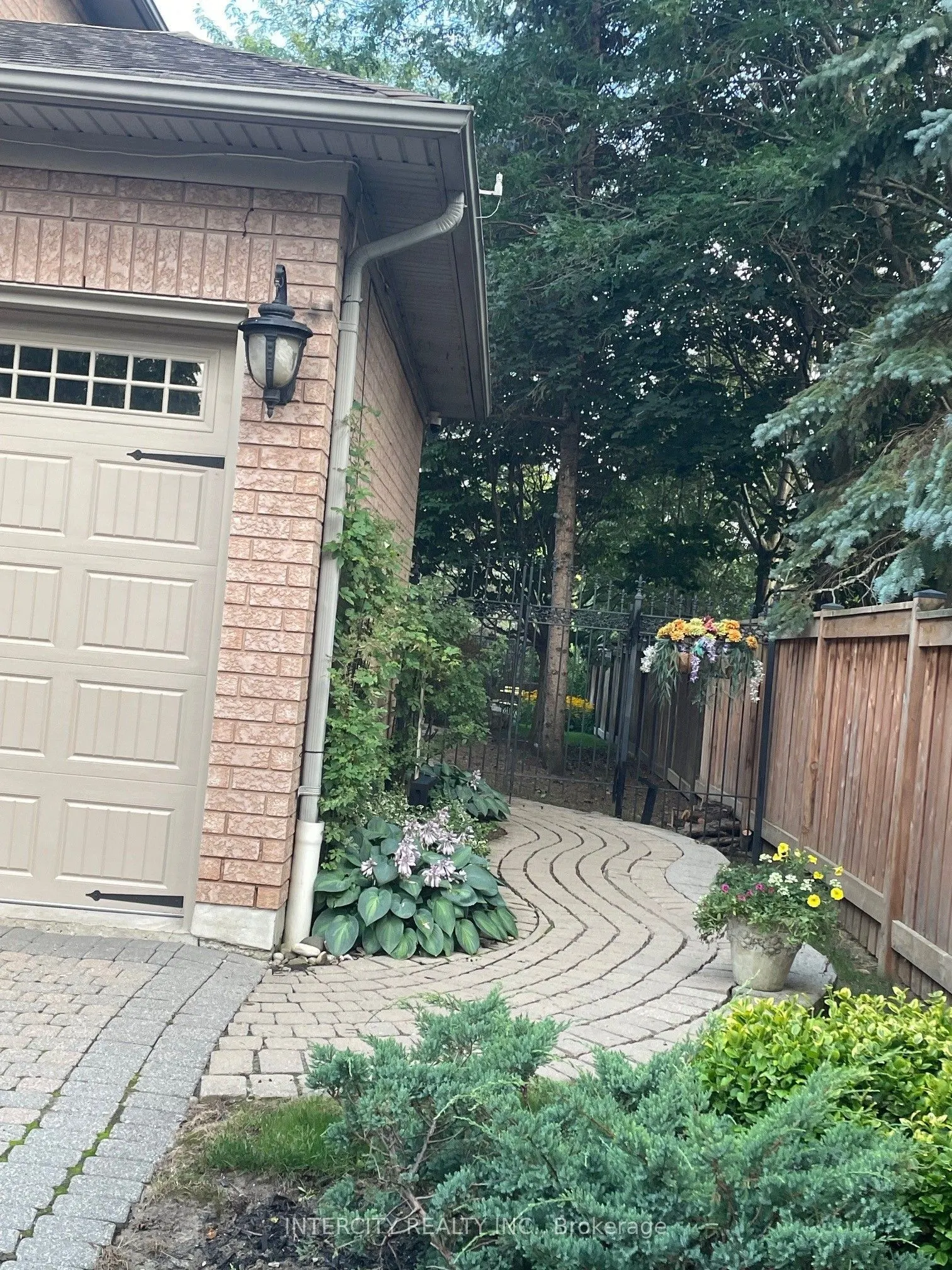 21 Capner Court