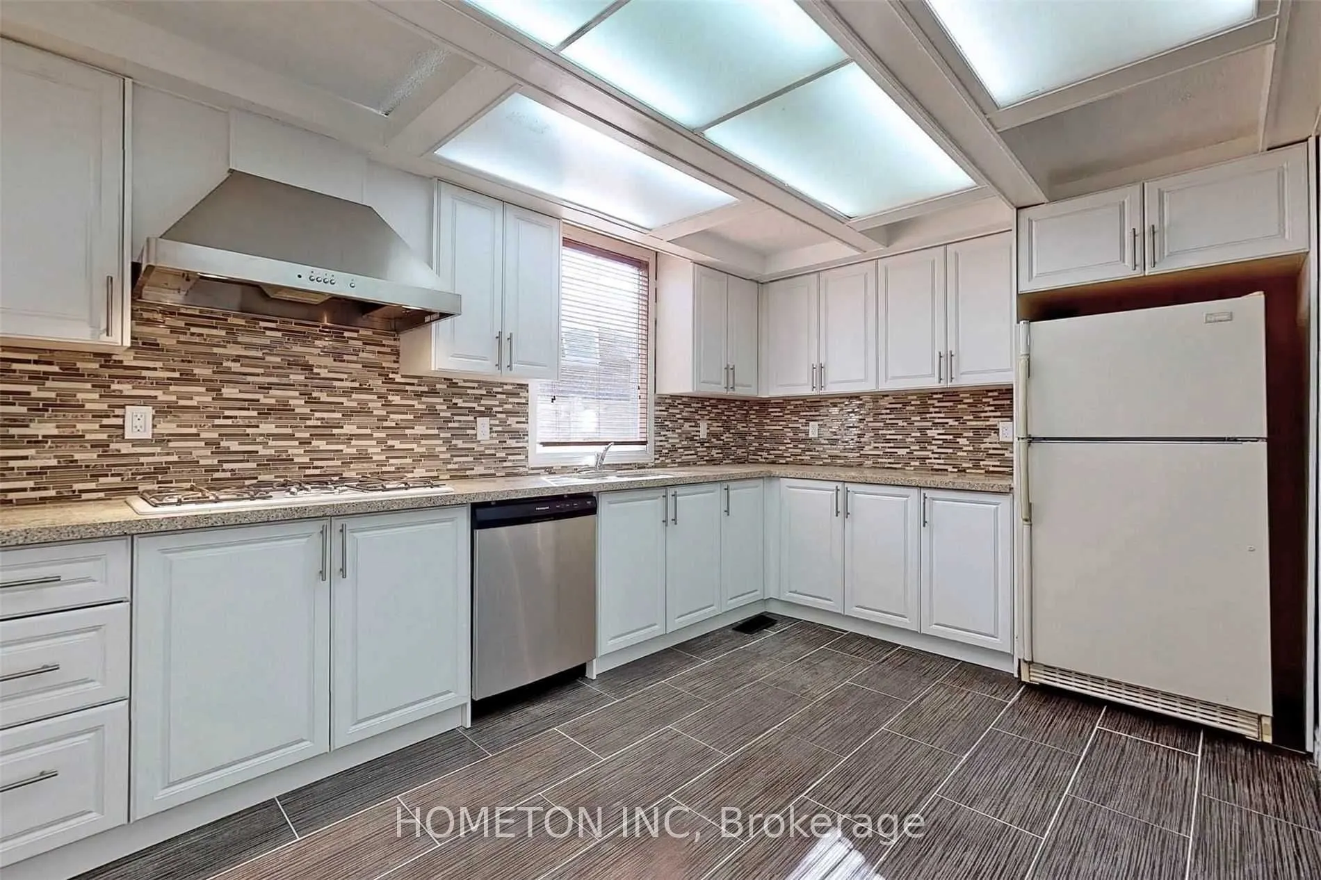 95 Yongehurst Road