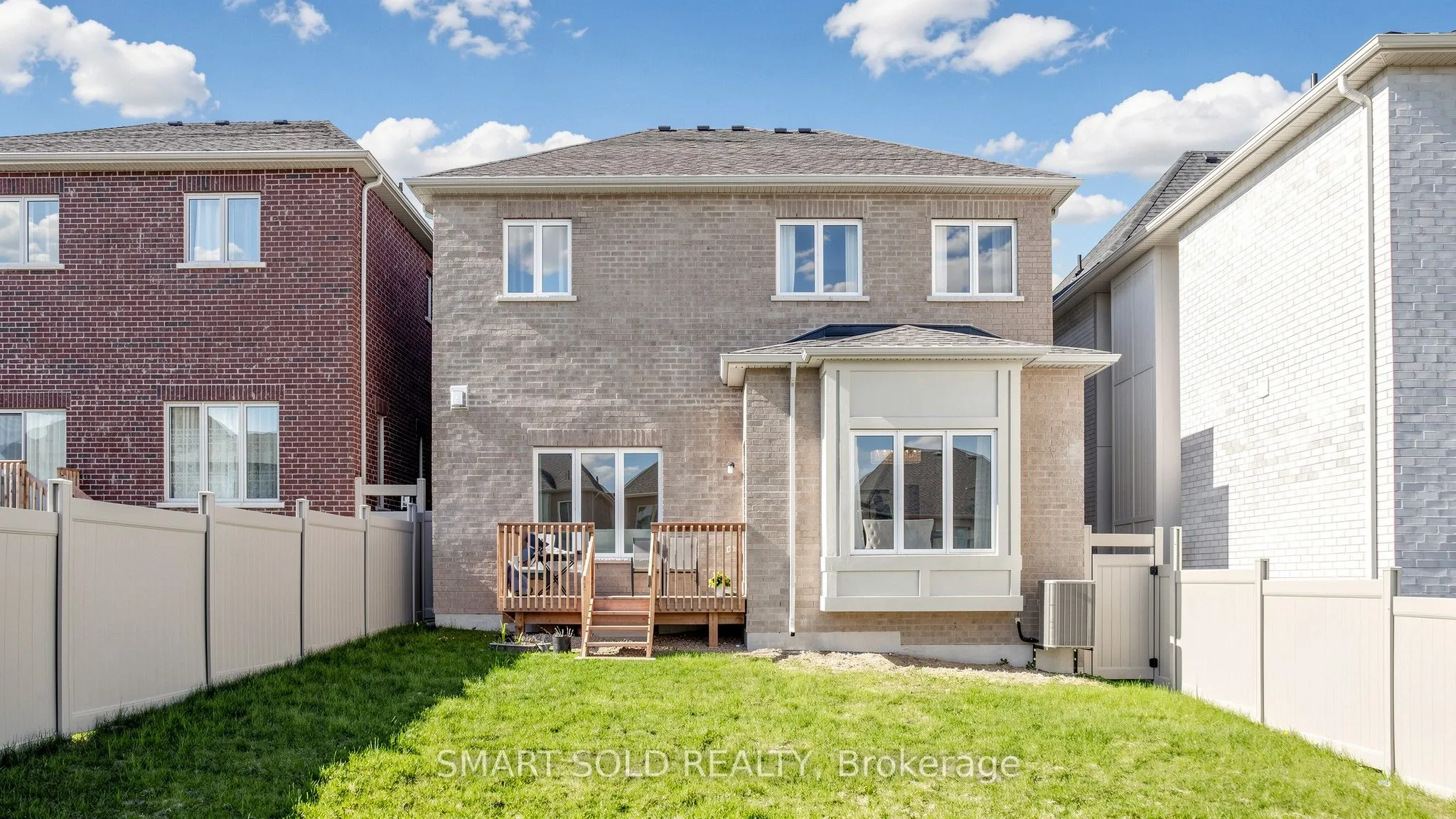 8 Slater Court