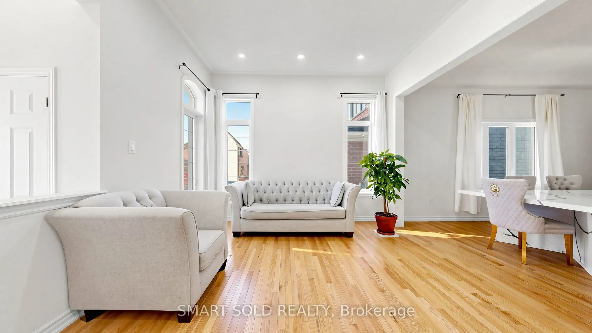 8 Slater Court