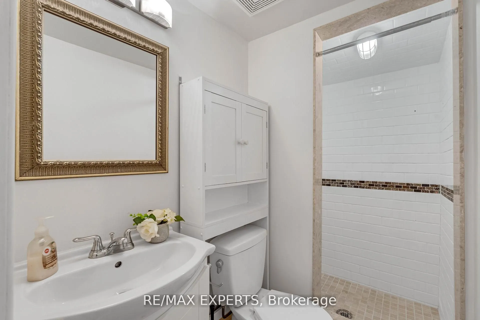 19 Foxchase Avenue #61