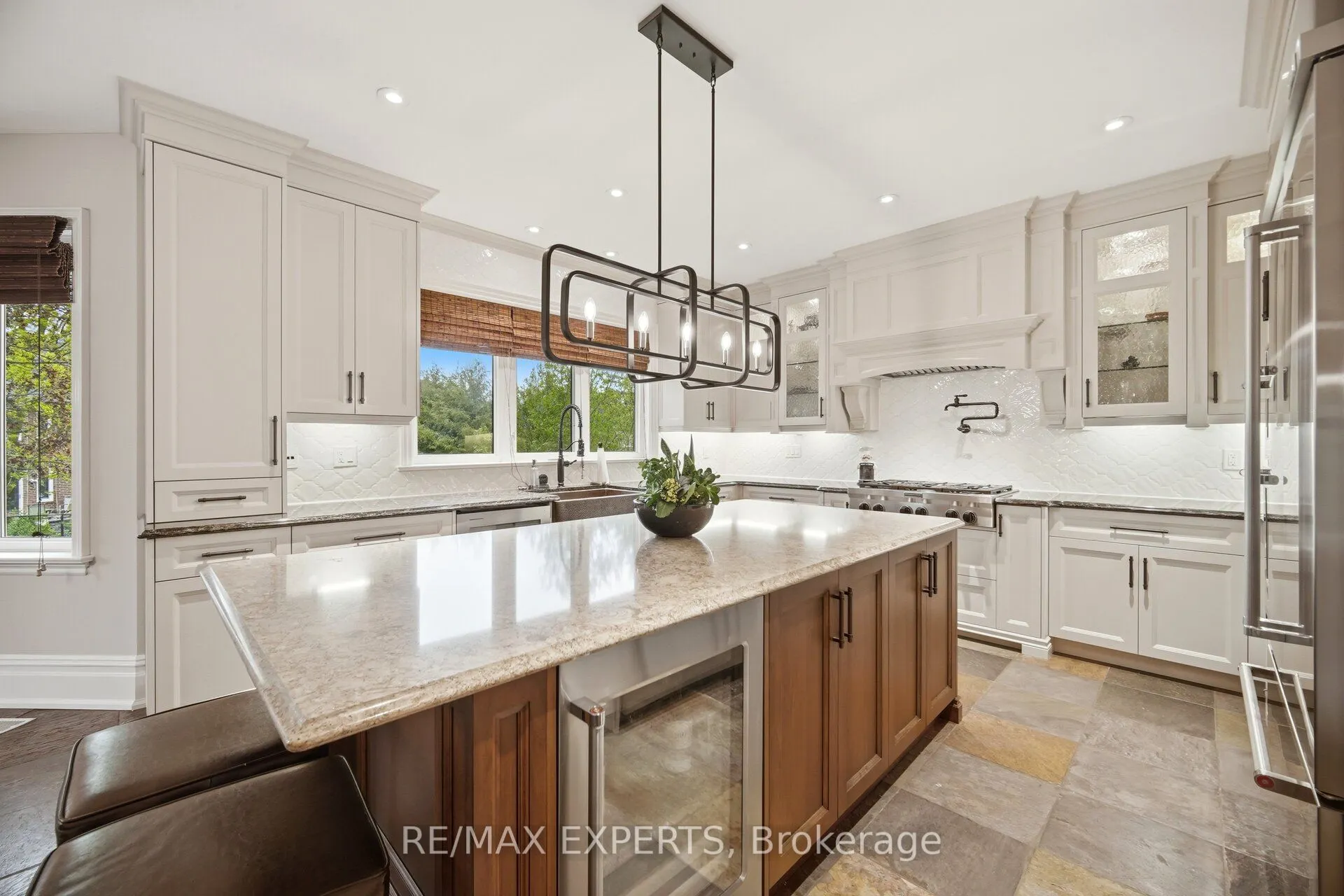 904 Damascus Court