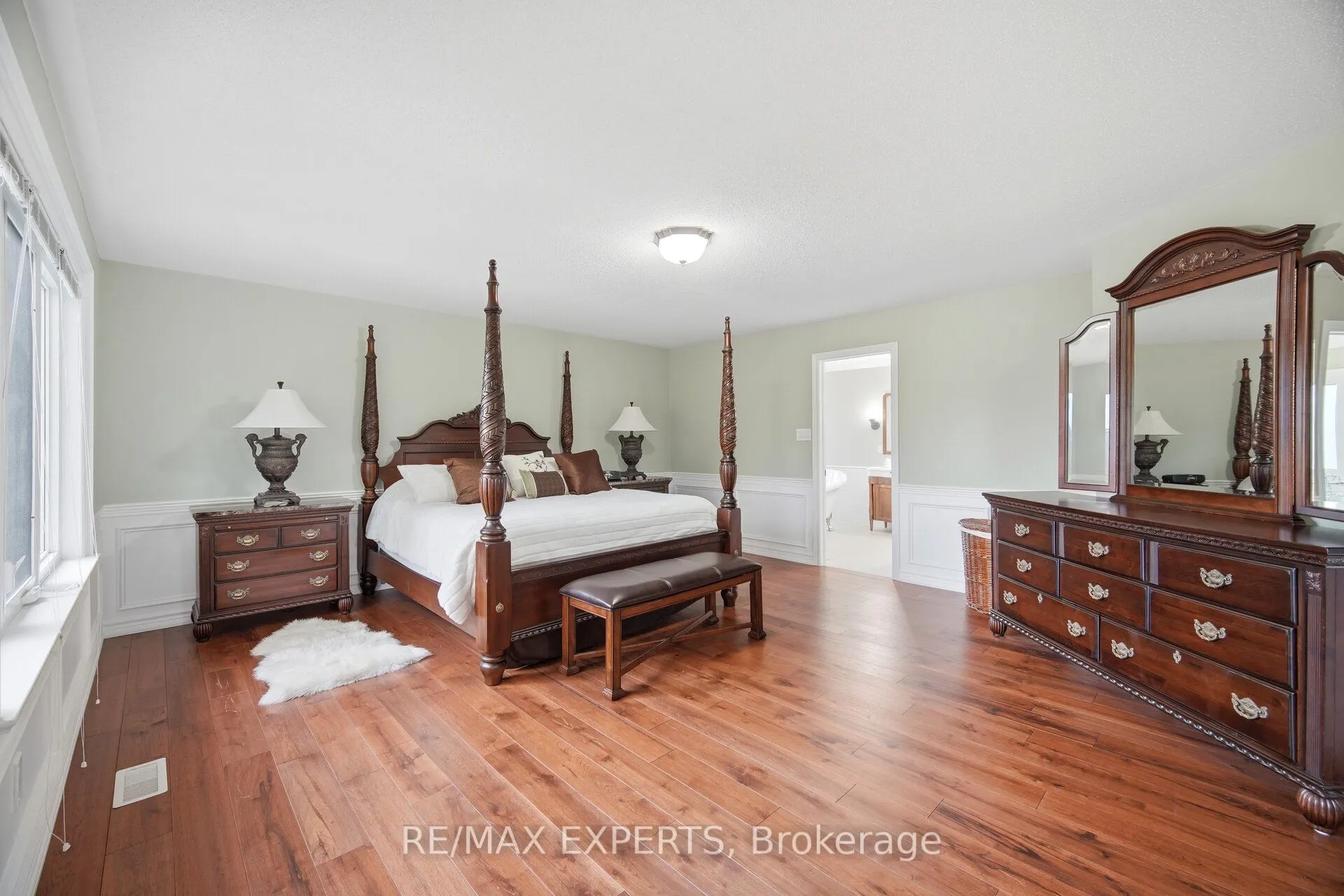 904 Damascus Court