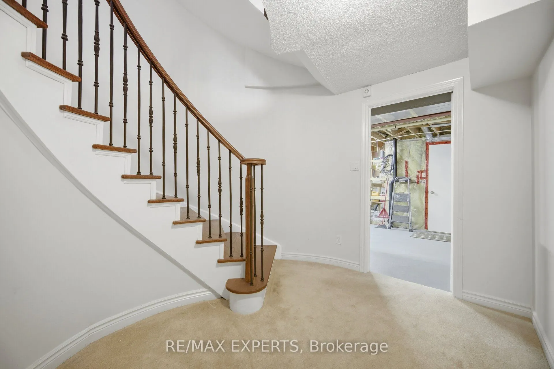 904 Damascus Court