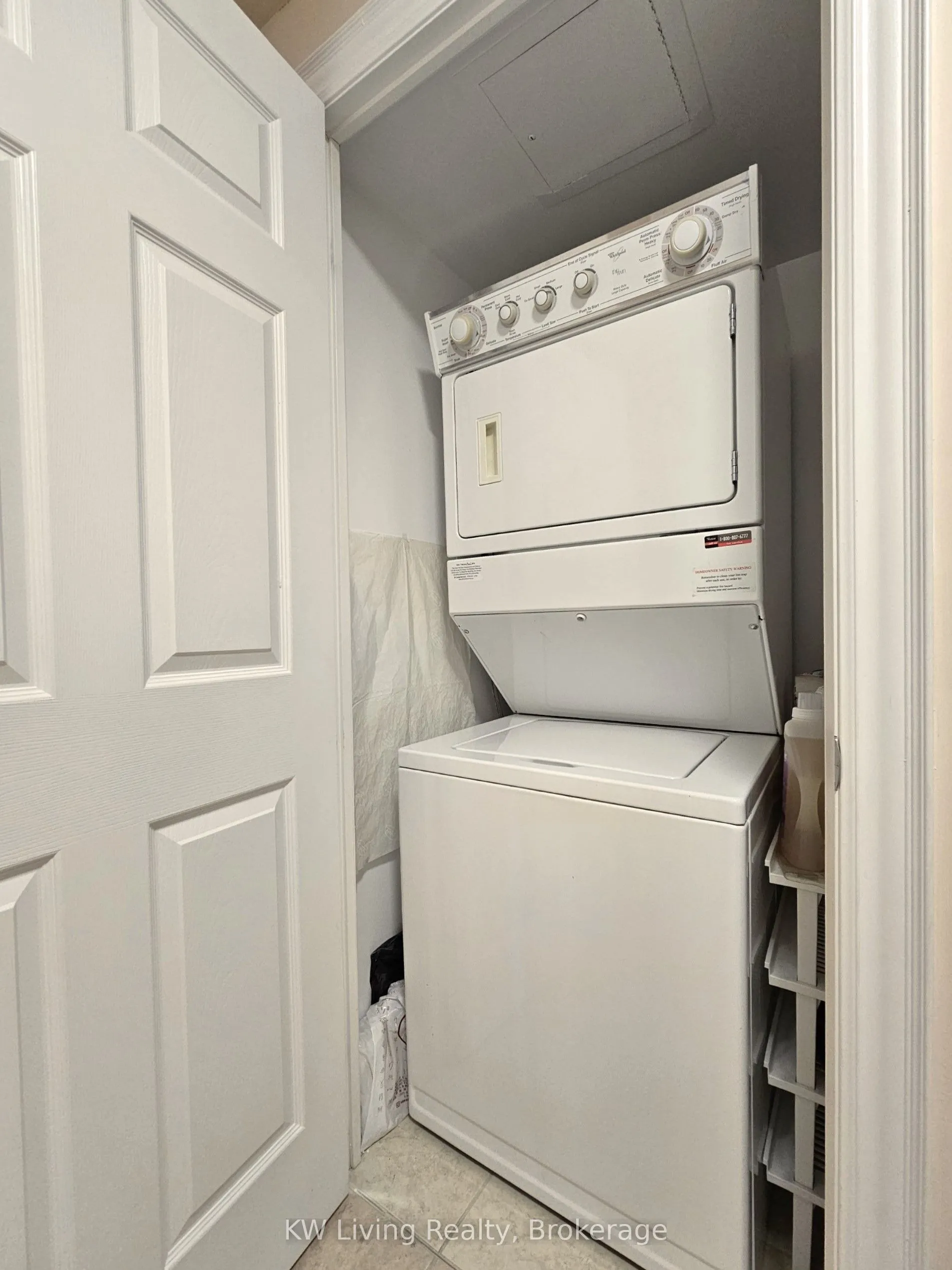 33 Cox Boulevard #1117