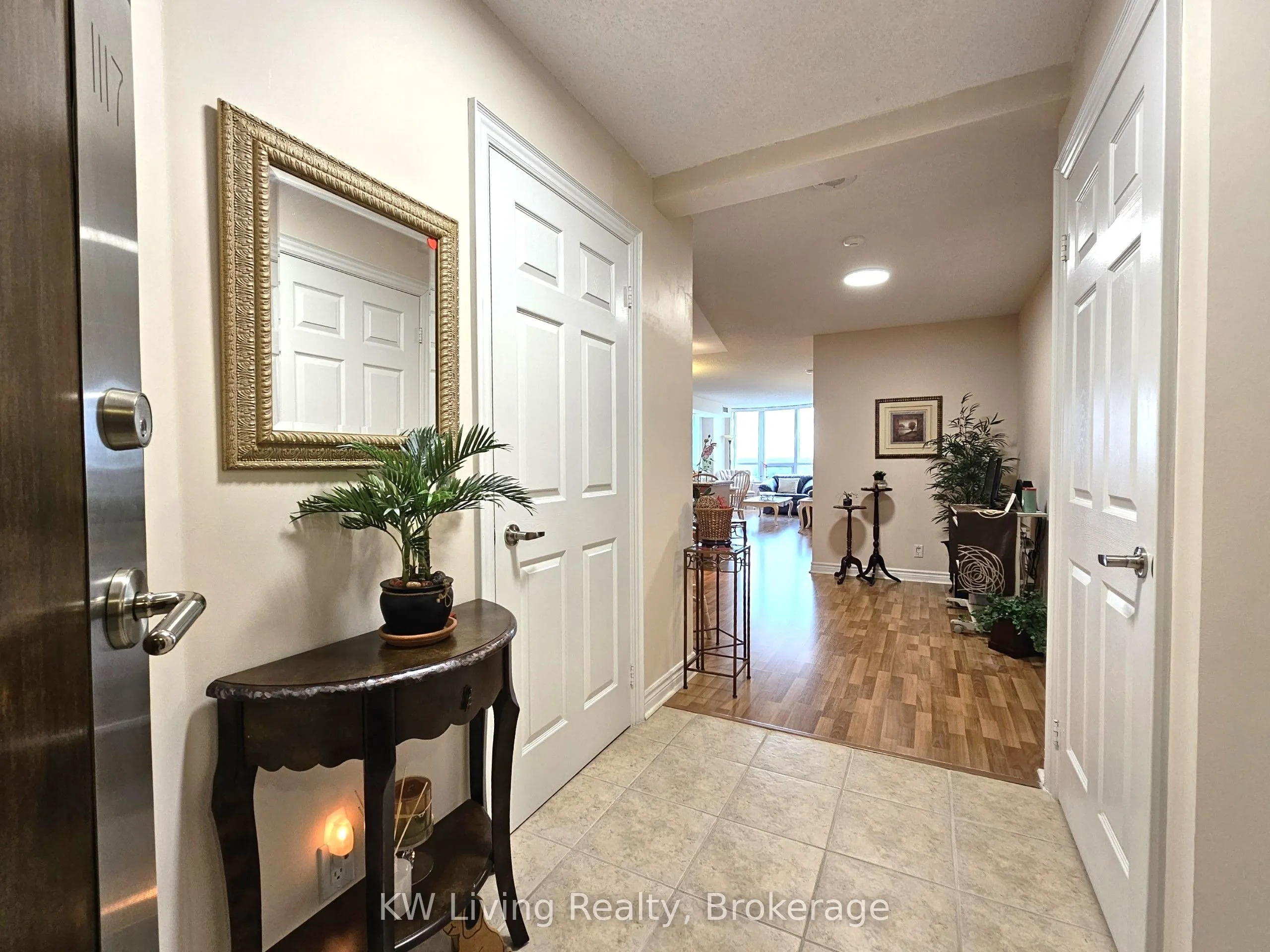 33 Cox Boulevard #1117