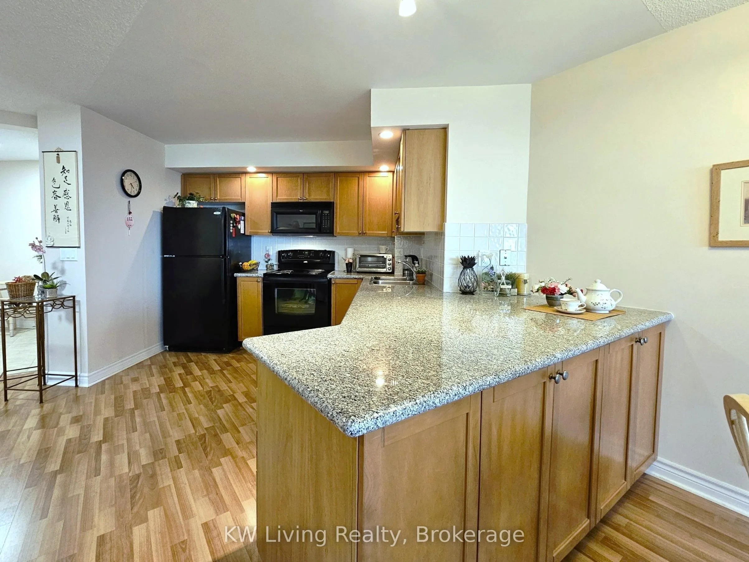33 Cox Boulevard #1117