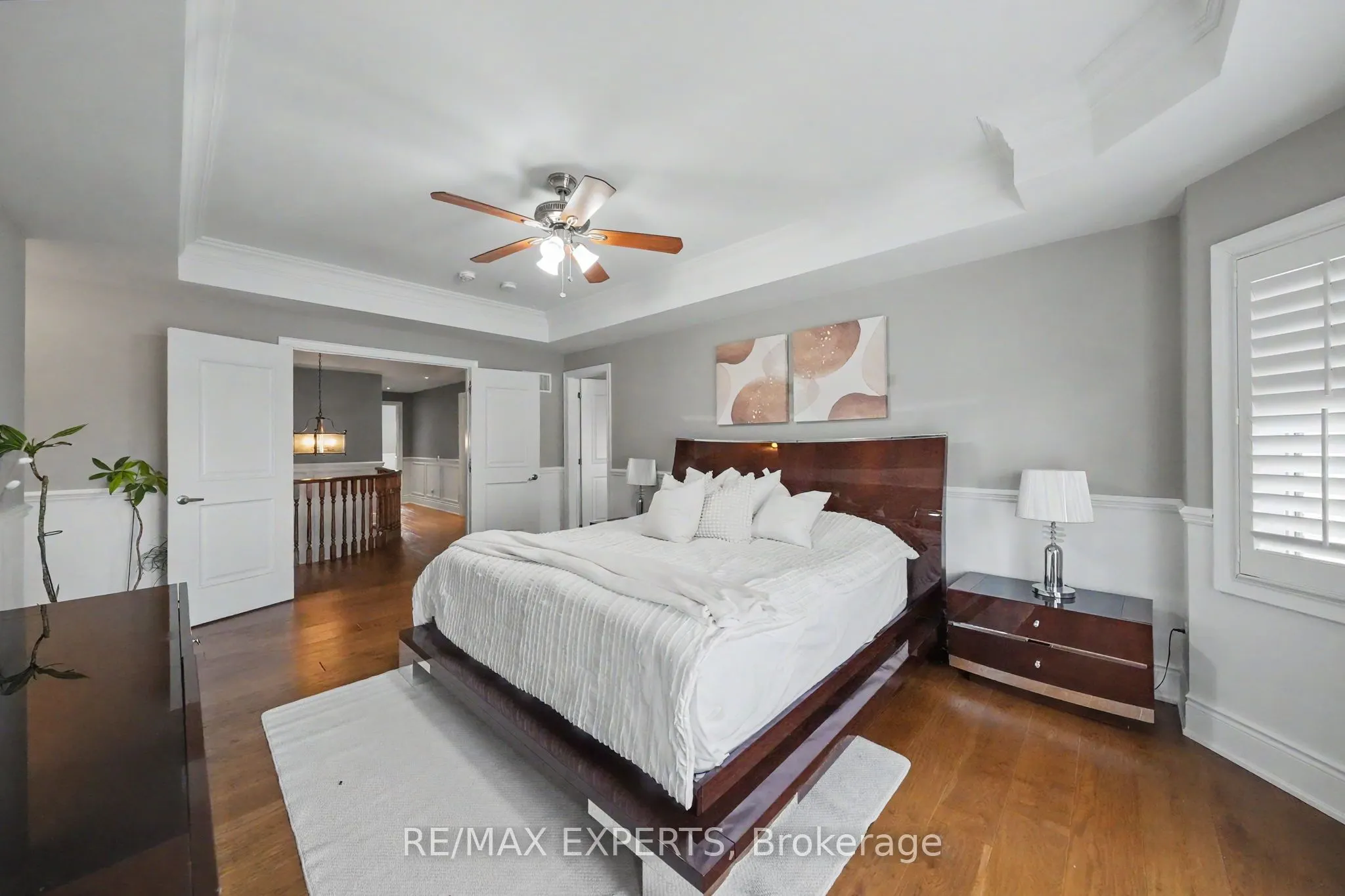 74 Dunrobin Crescent