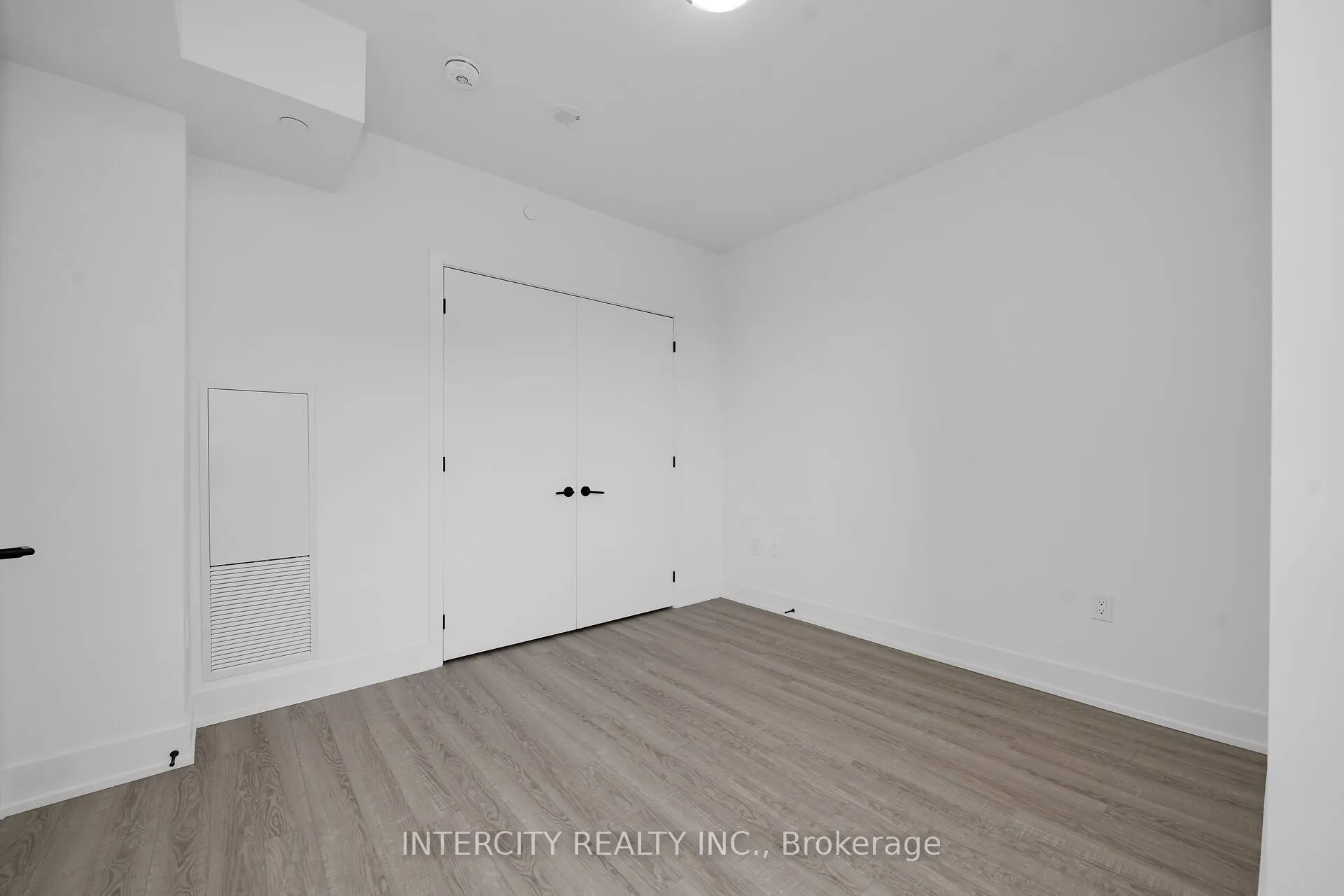 2075 King Road #312