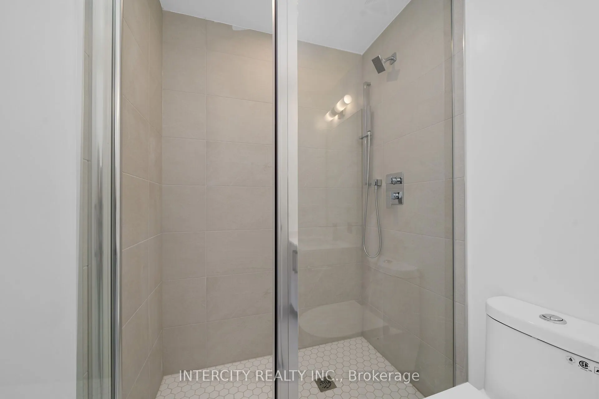 2075 King Road #227