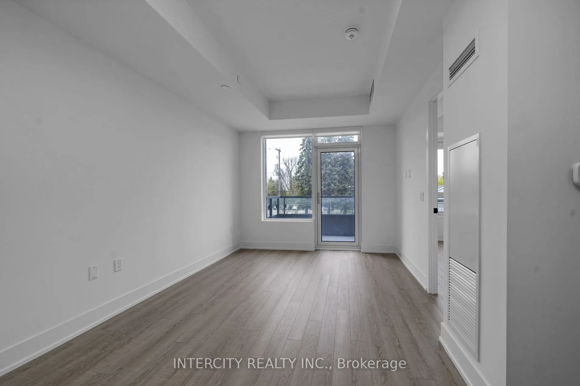 2075 King Road #227