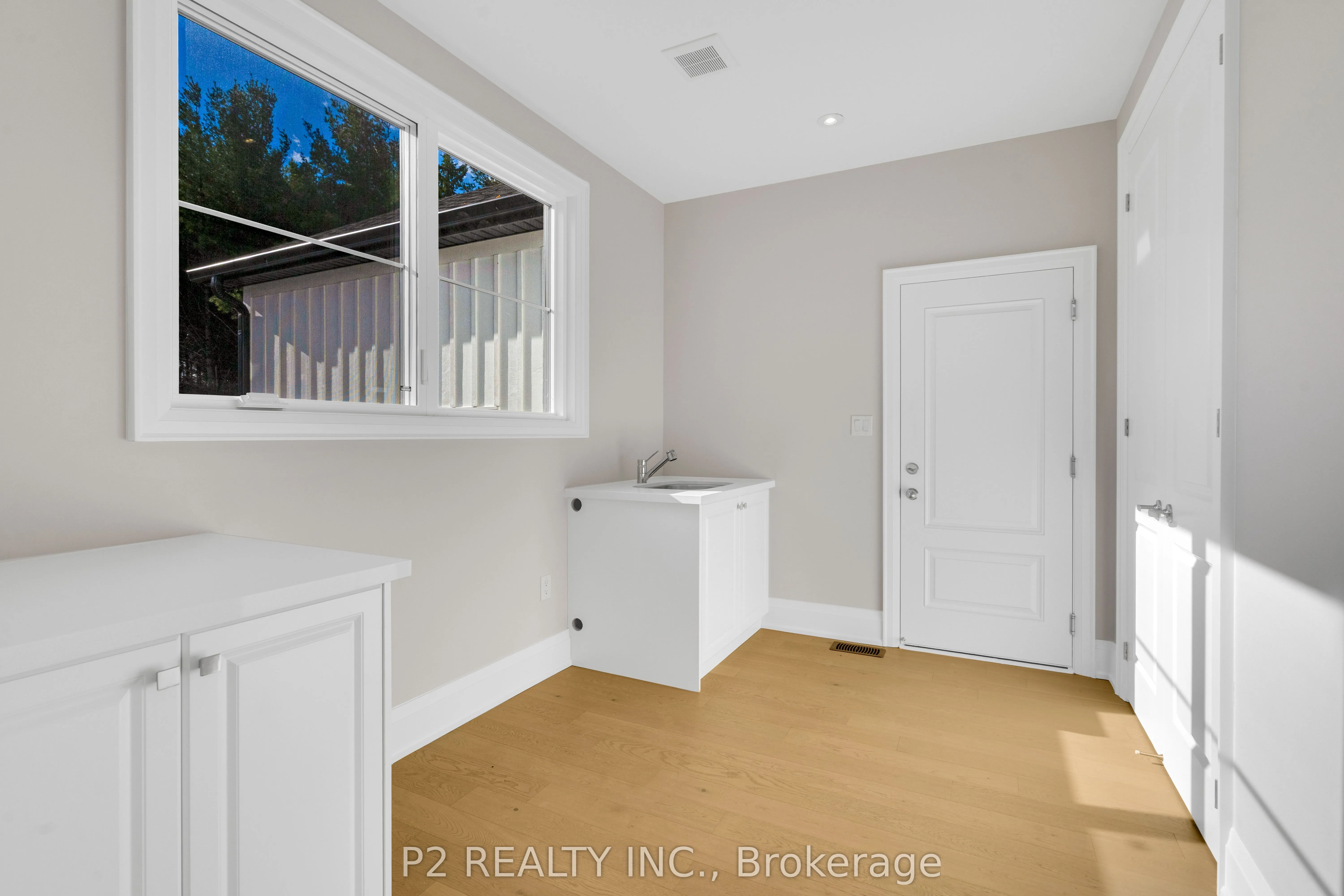 50 Newton Reed Crescent