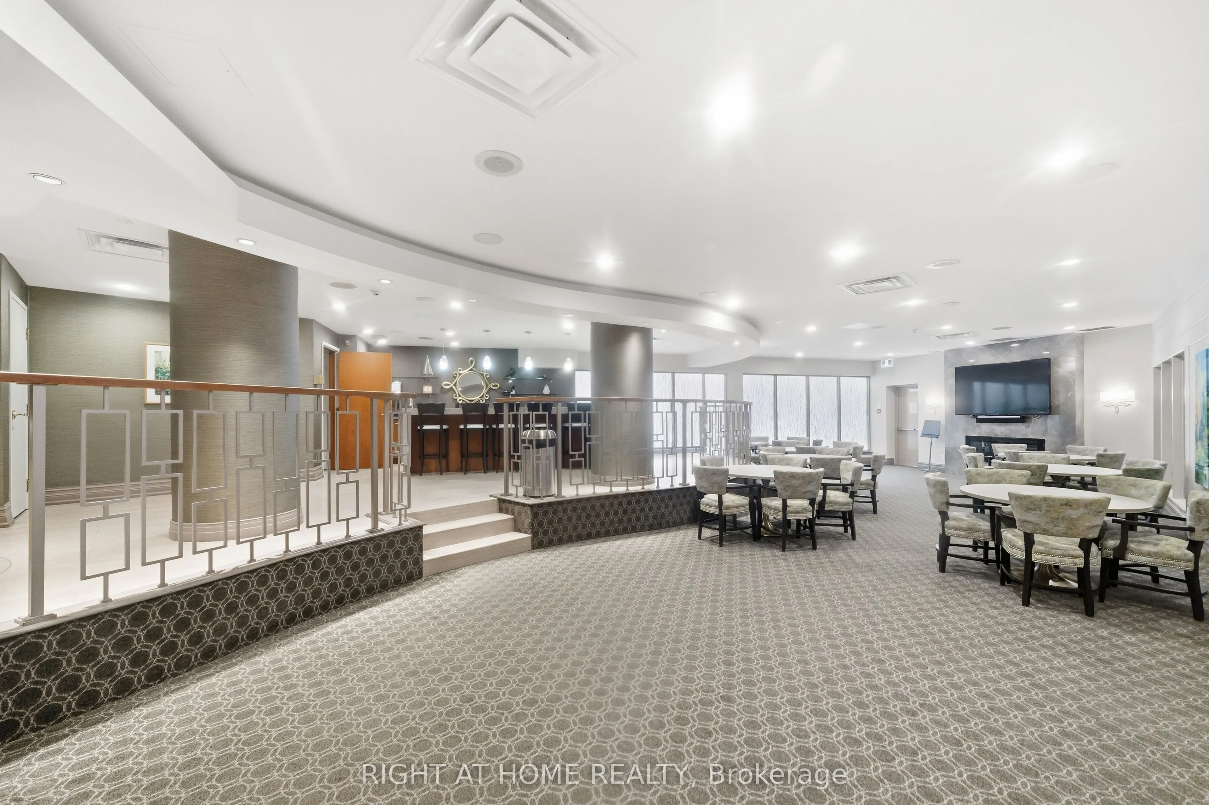 610 BULLOCK Drive #803