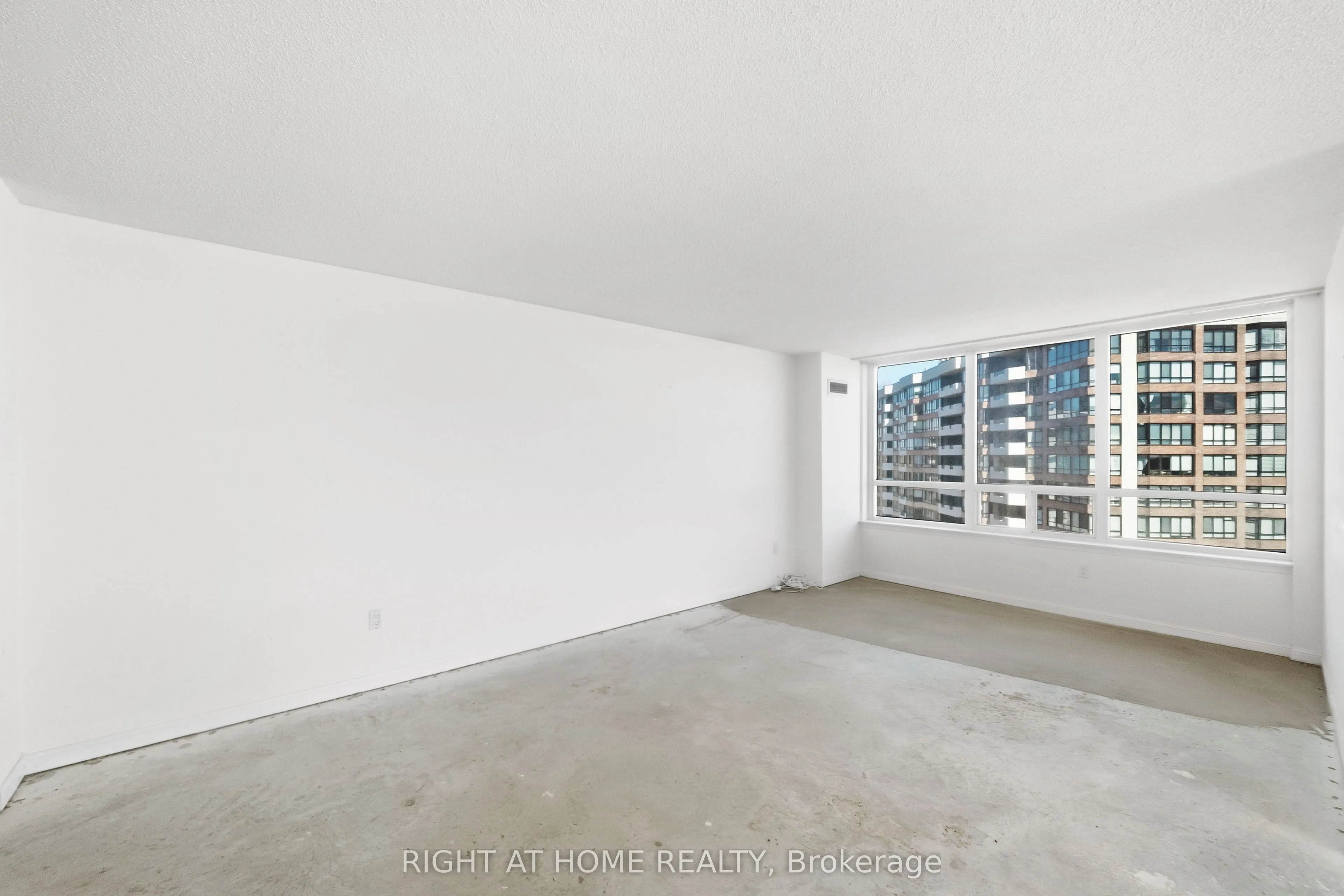 610 BULLOCK Drive #803