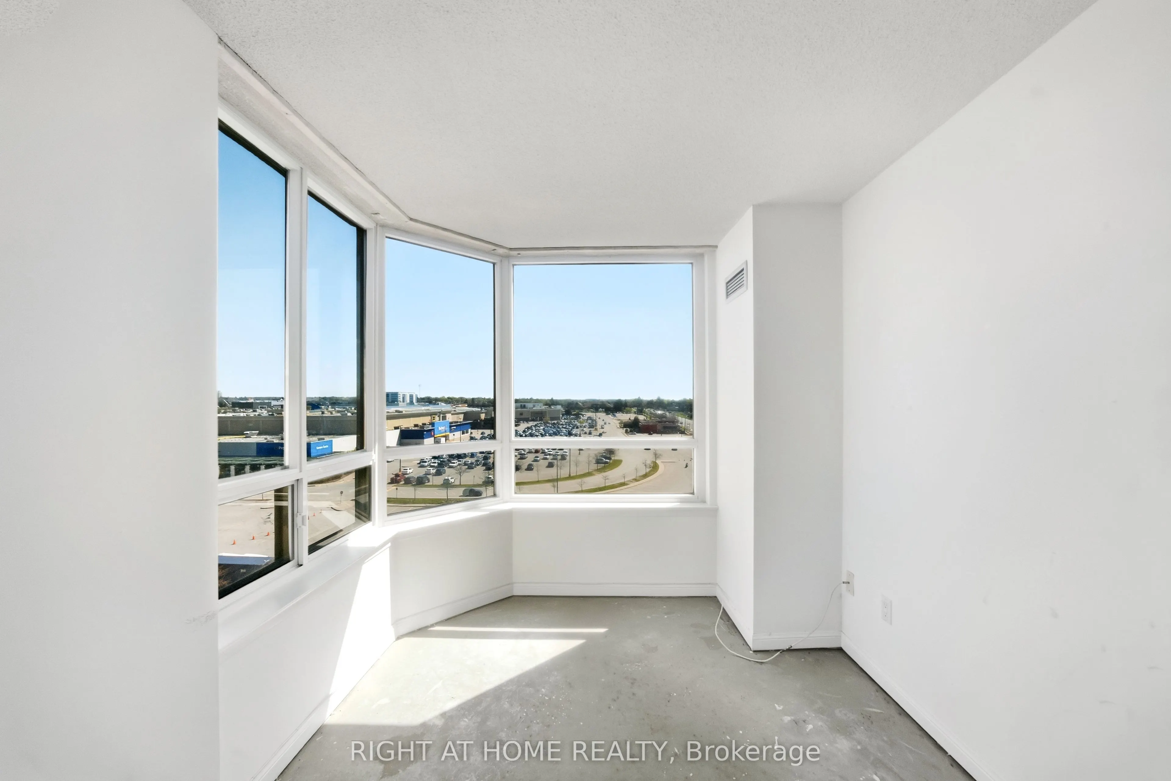 610 BULLOCK Drive #803