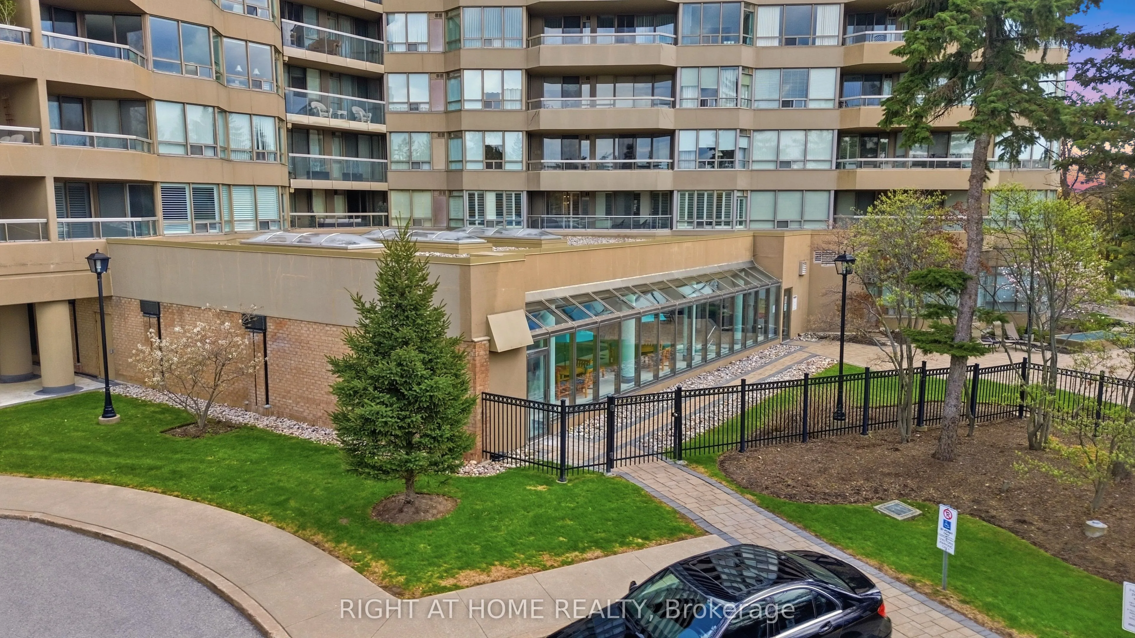 610 BULLOCK Drive #803