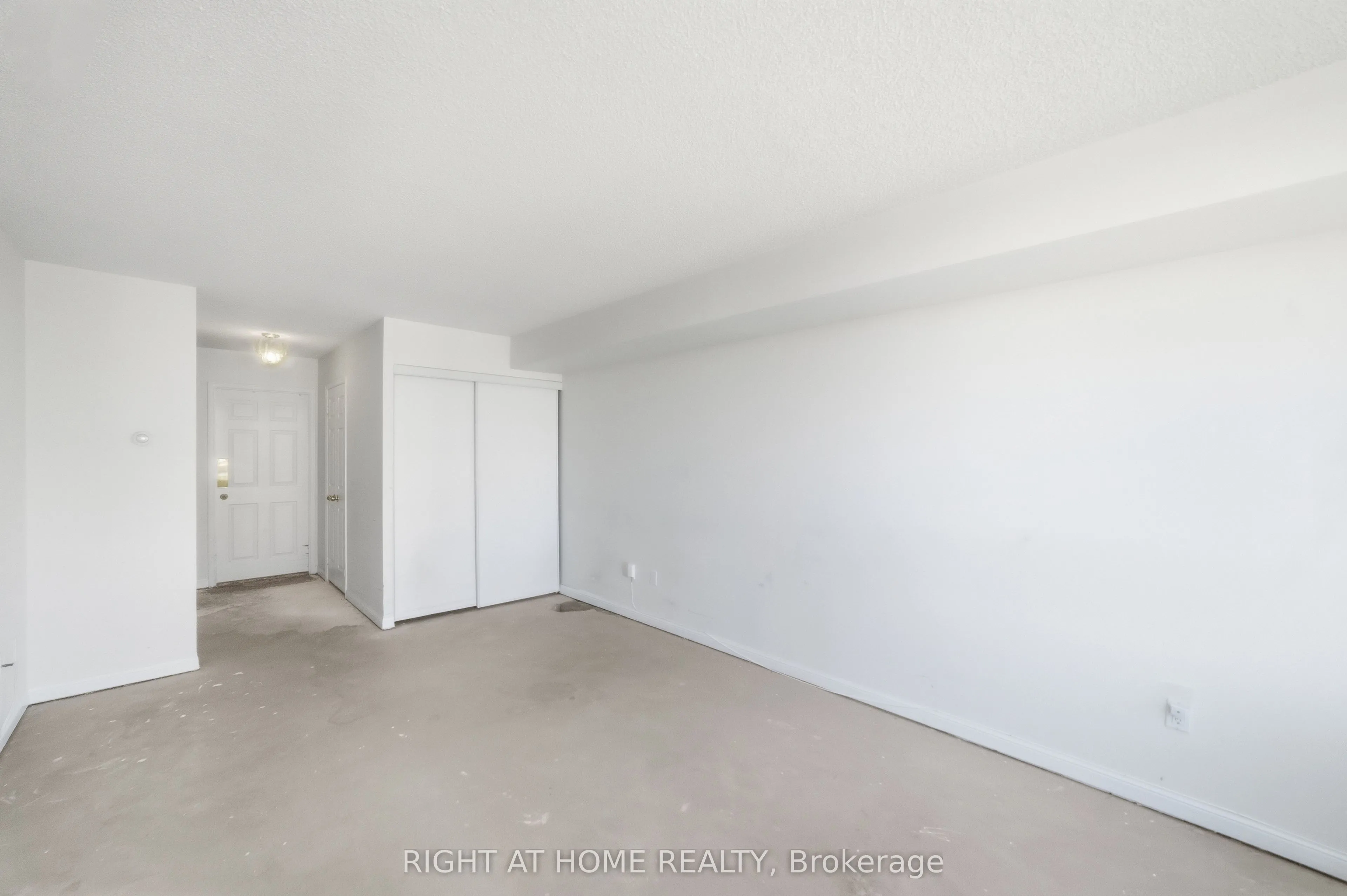 610 BULLOCK Drive #803