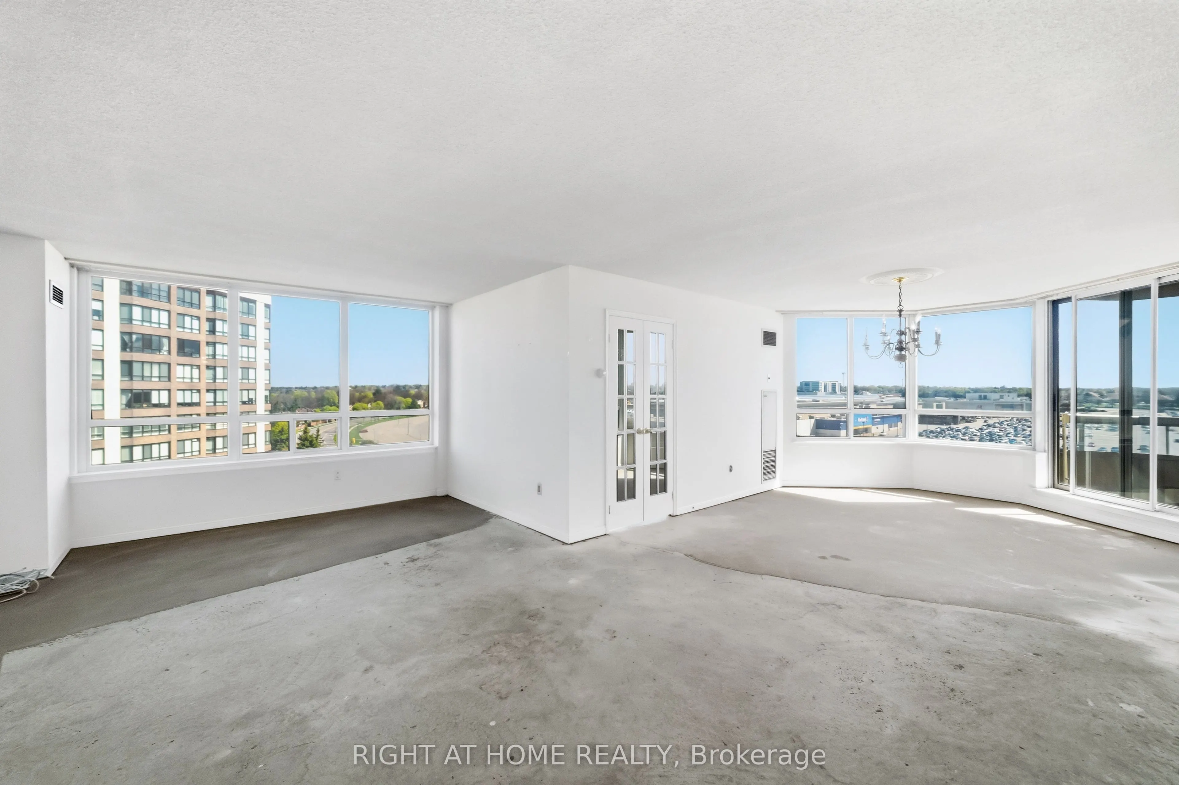 610 BULLOCK Drive #803